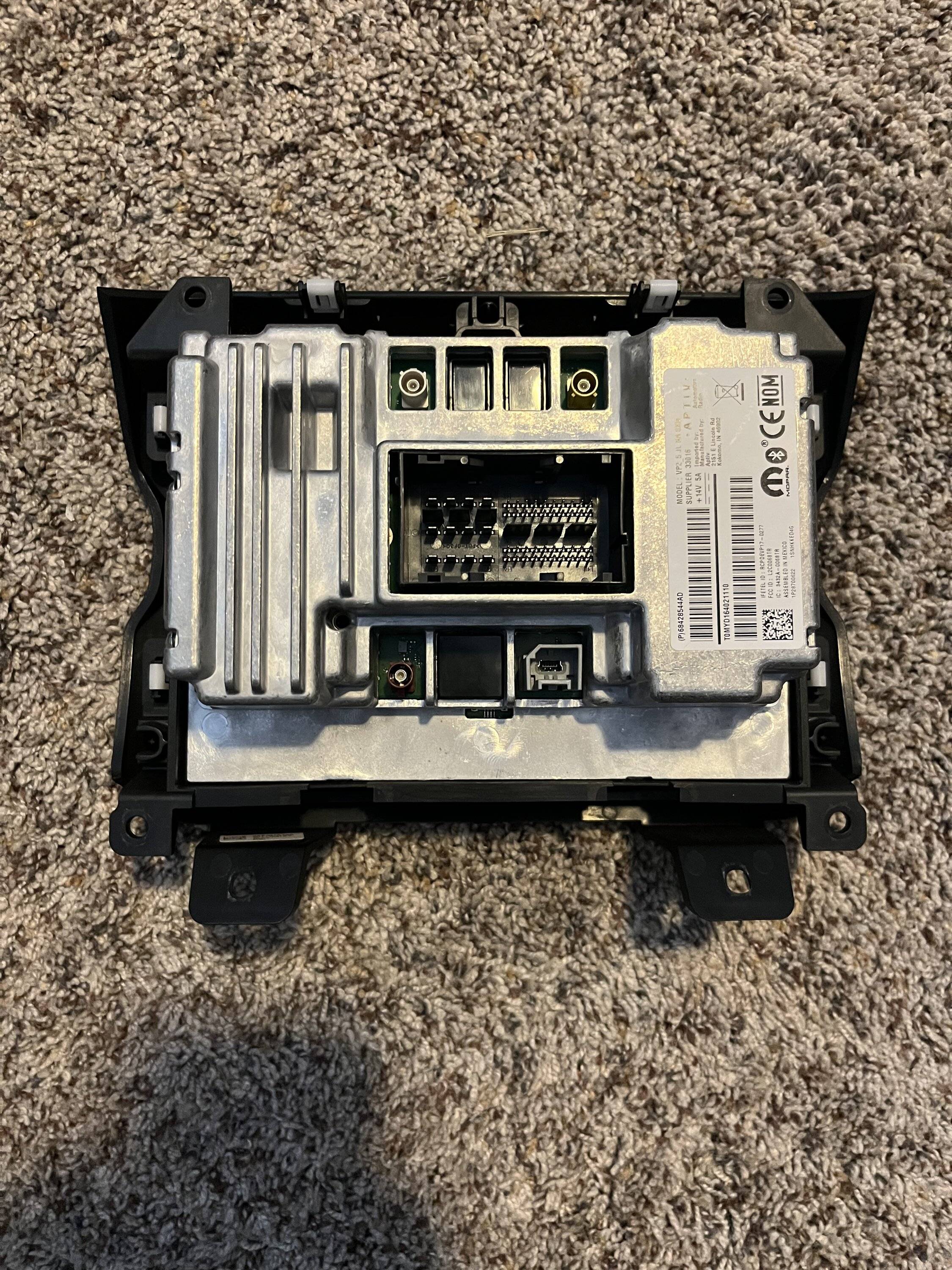 Jeep Wrangler JL Stereo Head Unit ($100) OBO 83907DCD-0277-4529-BBE2-A482D31C9F7C