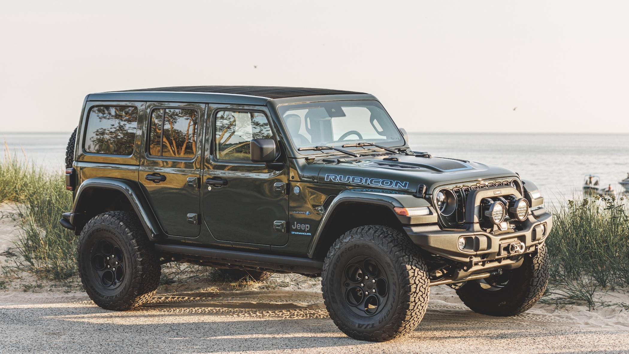 Jeep Wrangler JL AEV Upfit Packages Announced for 2024 Wrangler Rubicon and 2024 Wrangler Willys JP024_255WR