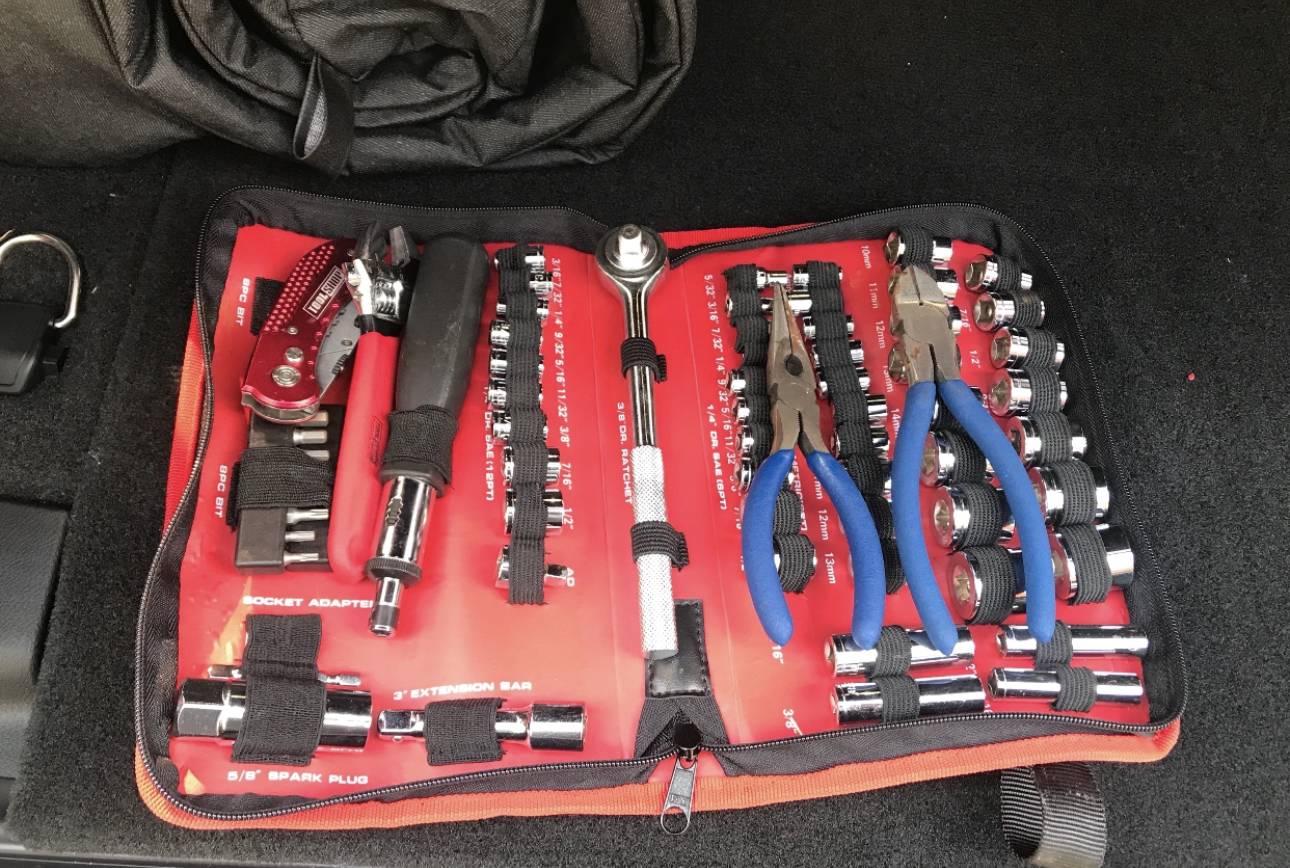 Jeep Wrangler JL 20th Anniversary Tool Kit IMG_5368