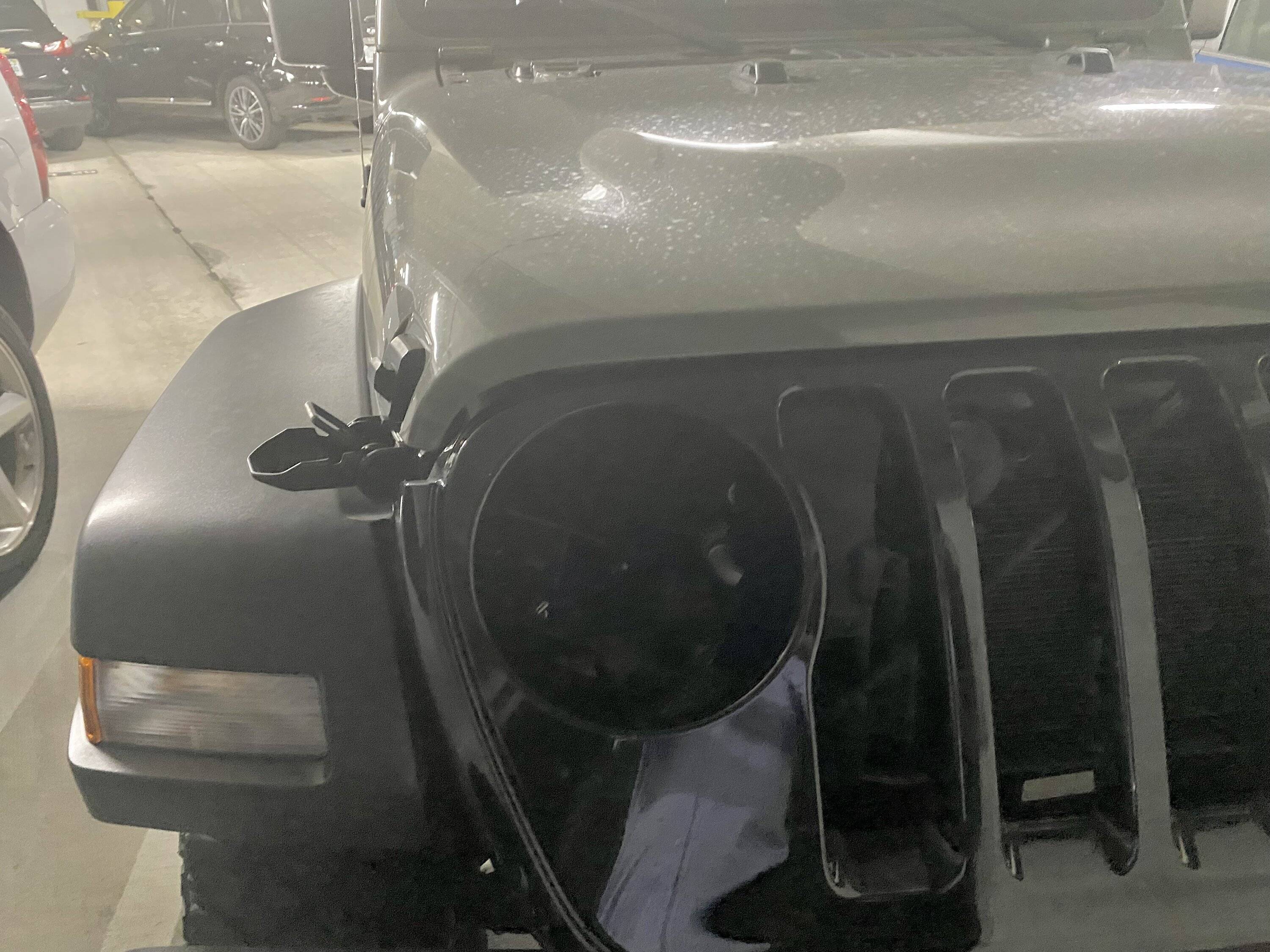 Jeep Wrangler JL Some Idiot Stole My LED Headlights IMG_1330