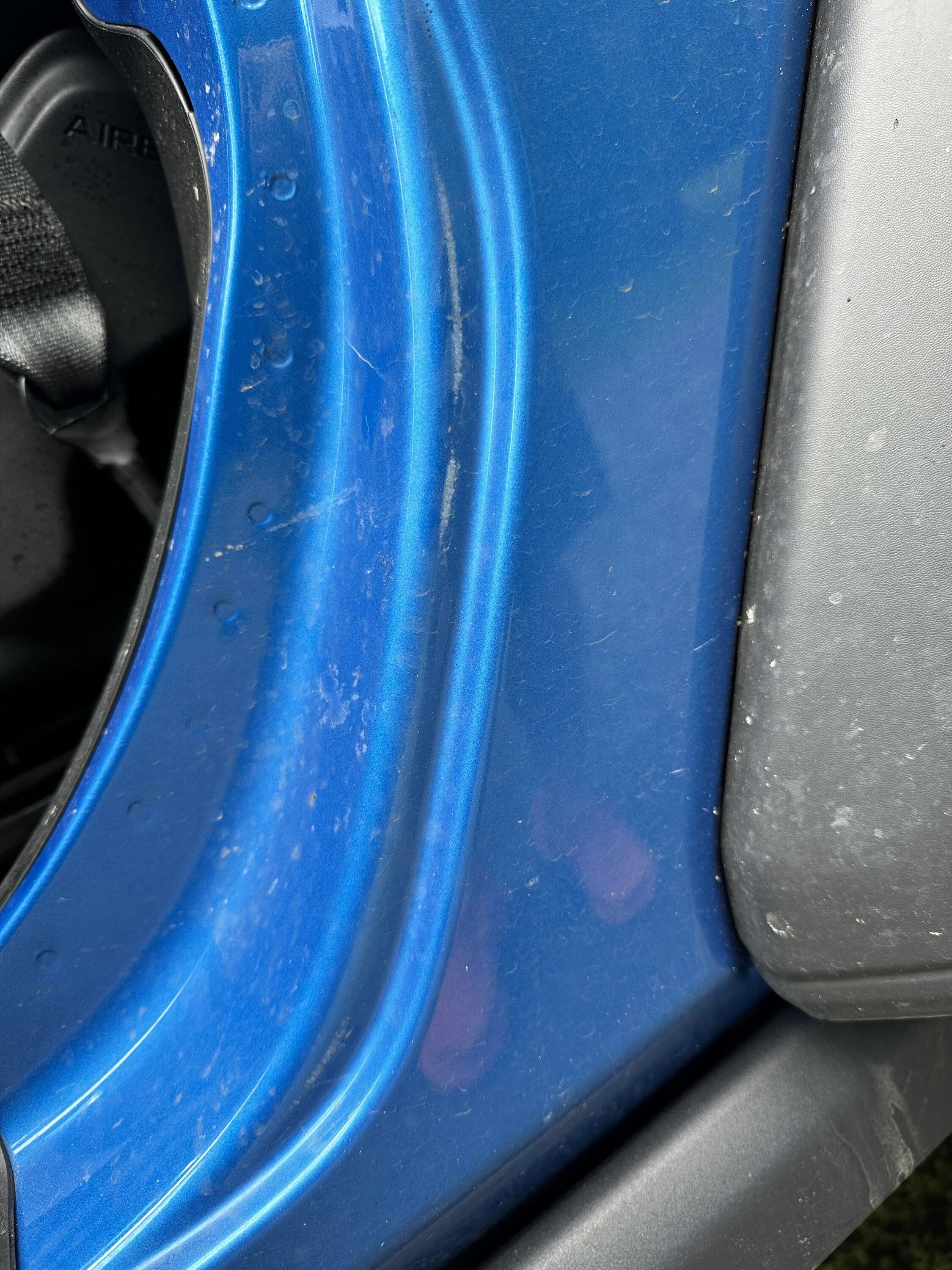 Jeep Wrangler JL Loose hinges (not paint bubbling) IMG_6744