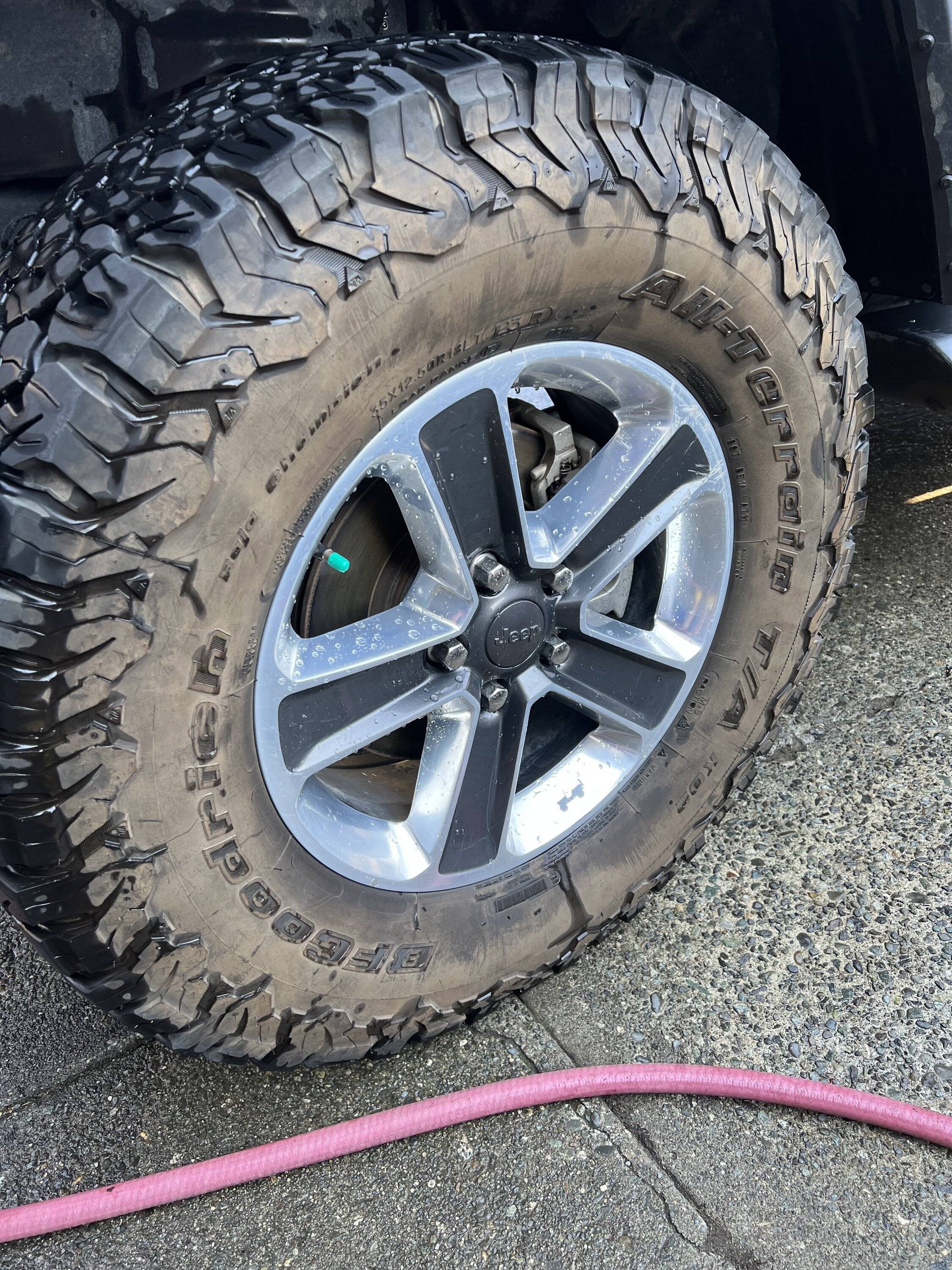 Jeep Wrangler JL Clean tires help IMG_7622