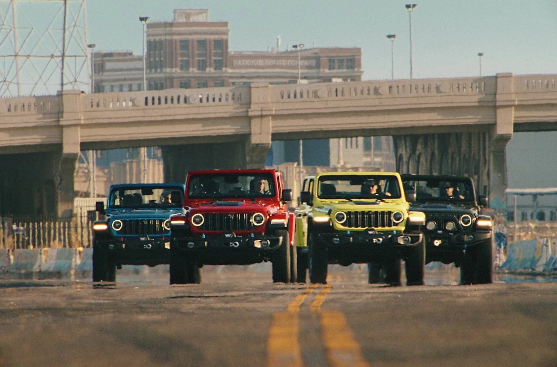 Jeep Wrangler JL New 2024 Jeep Wrangler Commercial Ad Spot Featuring "California Love" Track (**ADMIN WARNING: NO POLITICS**) BU023_190EV