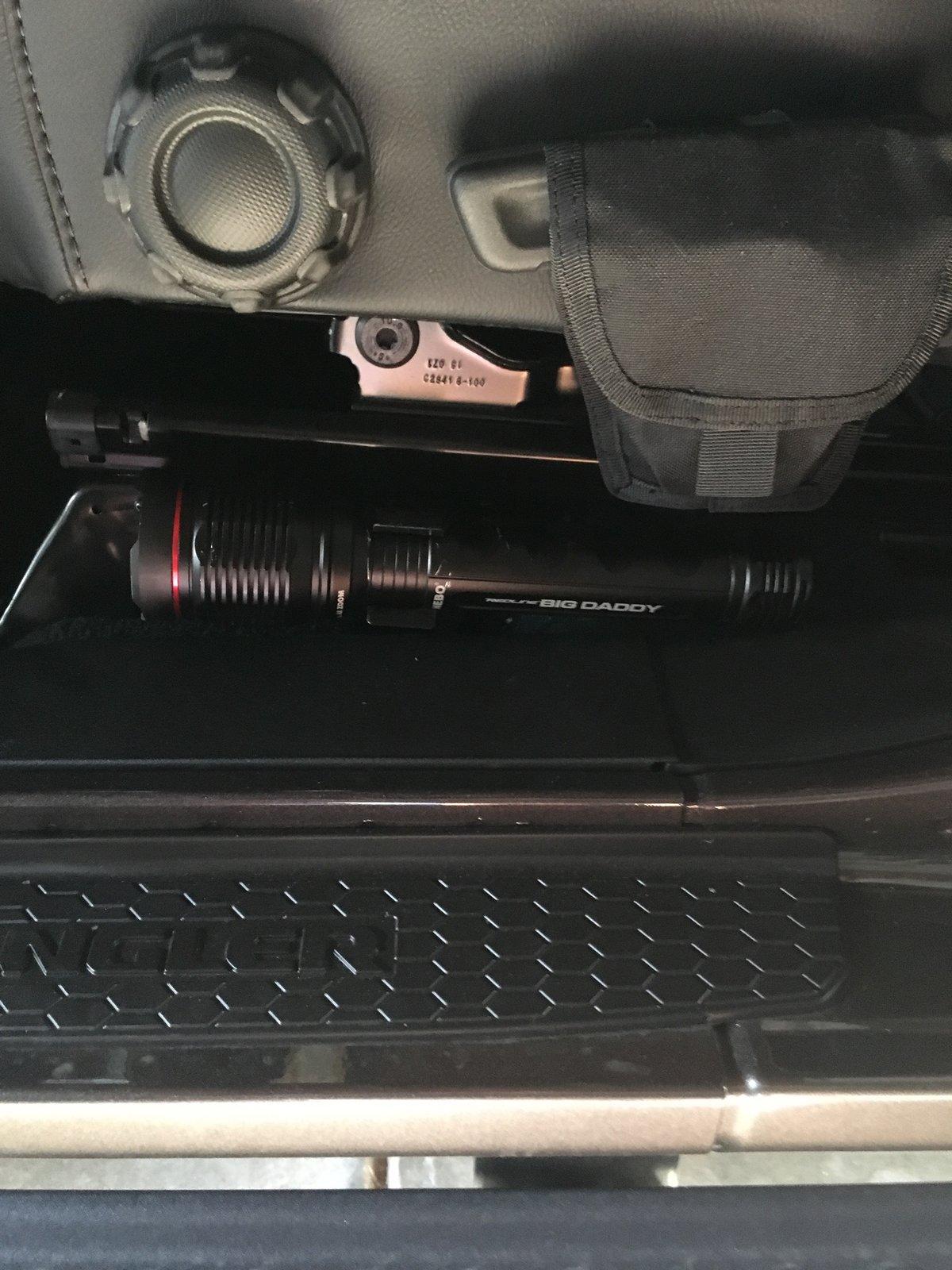 Jeep Wrangler JL Flashlights, where are you all mounting them? upload_2018-8-19_12-14-12