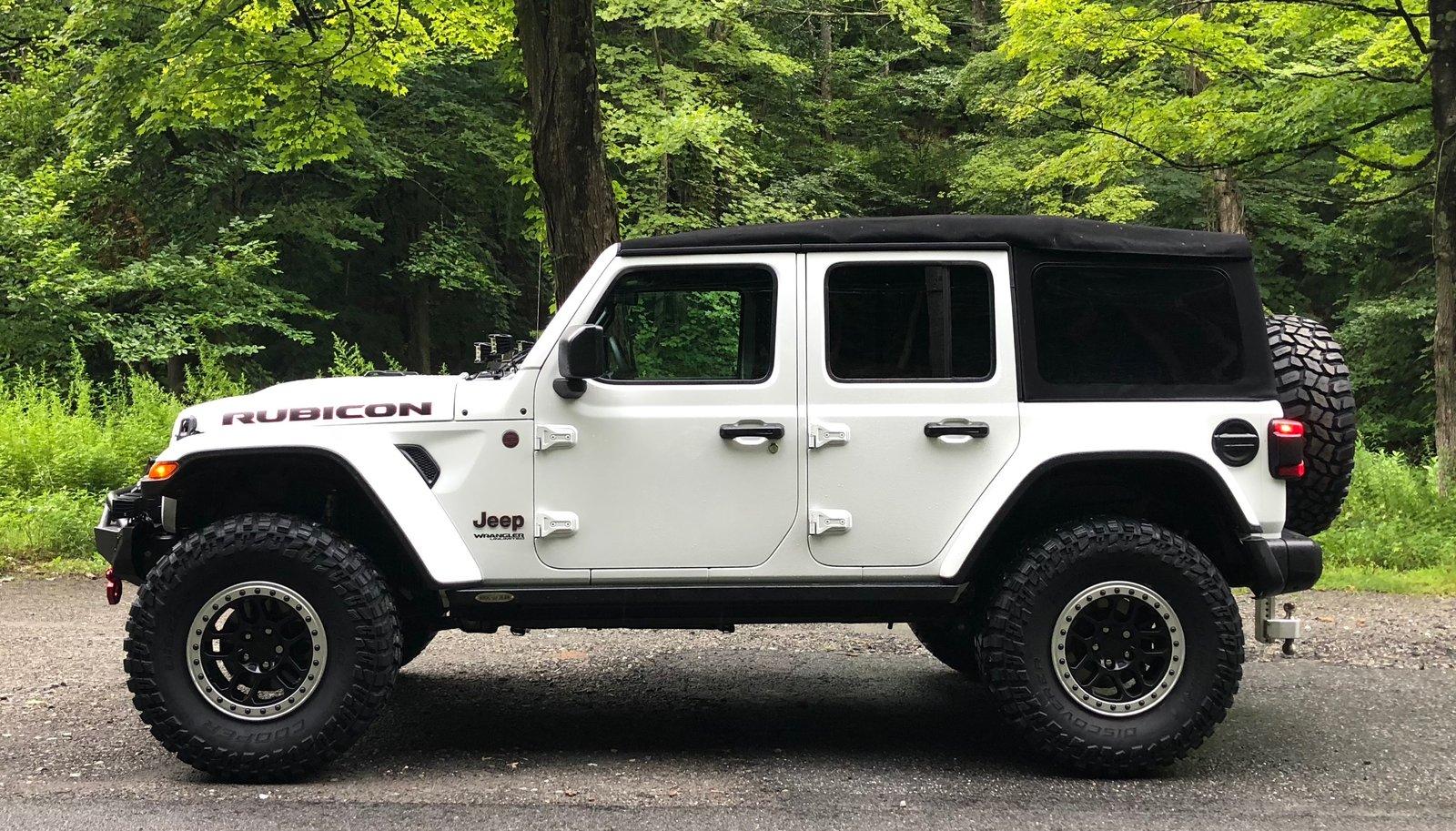 Jeep Wrangler JL JL Rubicon Bright White Owners Please Post Pics w/ Aftermarket wheels & Tires C517C749-A9DE-45C7-9415-8ED2E7351744