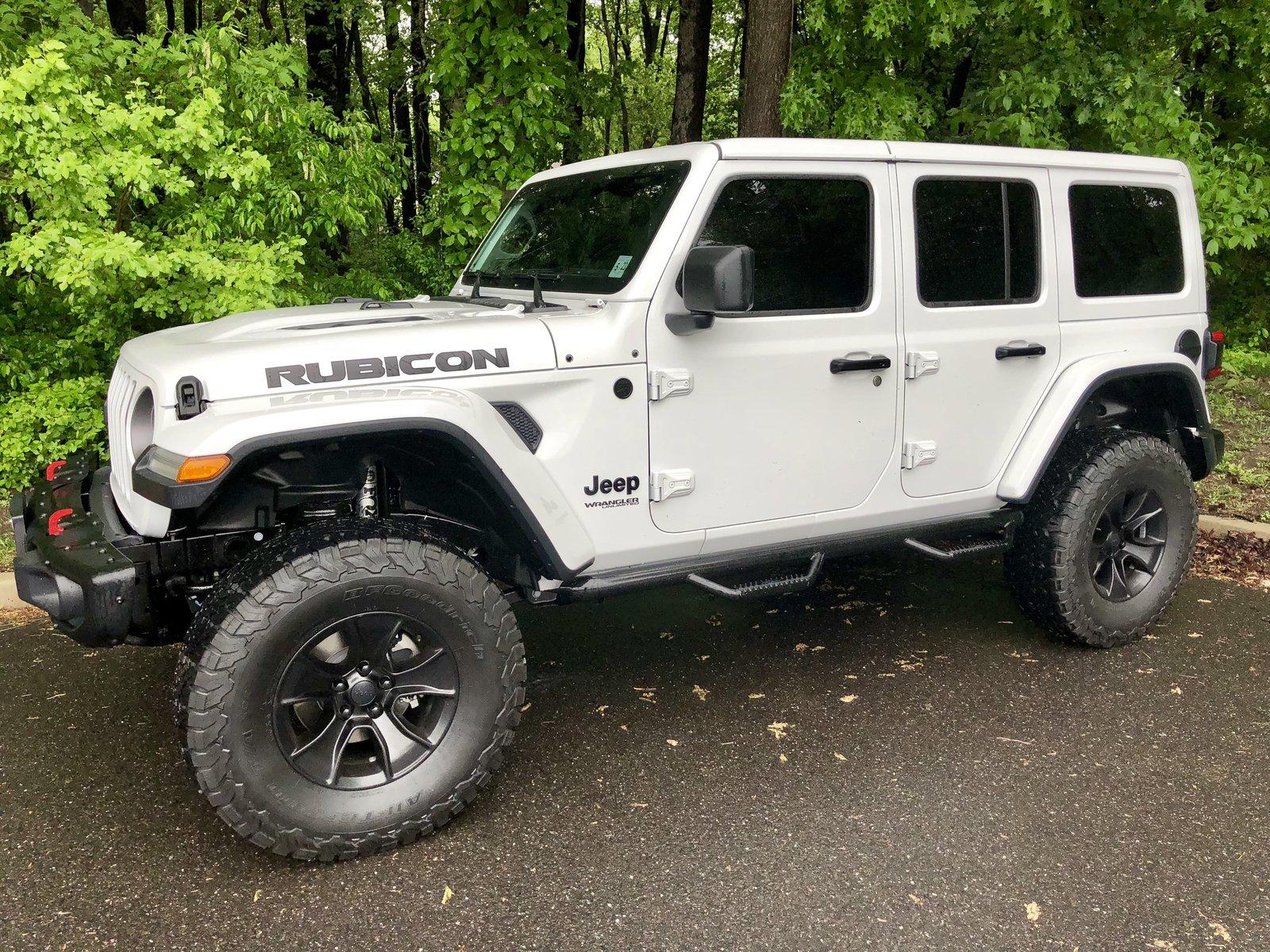 Jeep Wrangler JL JL Rubicon Bright White Owners Please Post Pics w/ Aftermarket wheels & Tires 4B043177-8512-4BF2-8994-C056C8080FF6