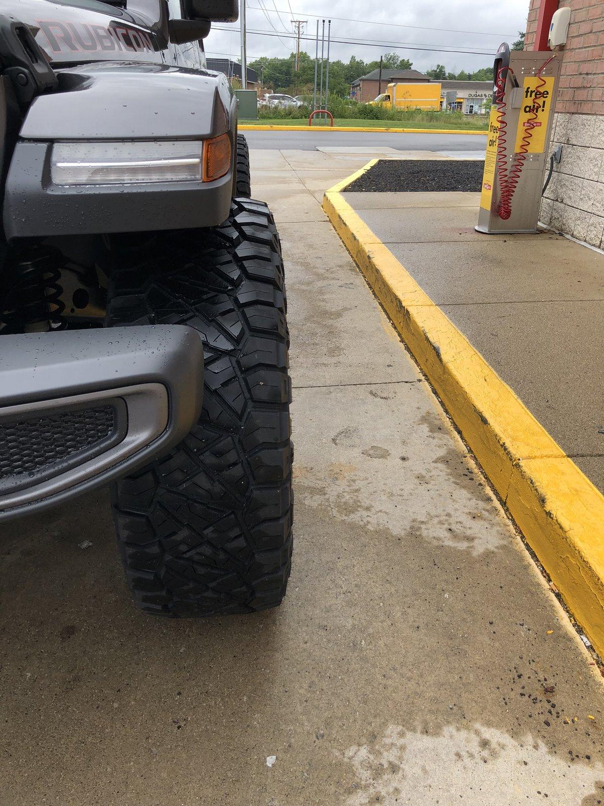 Jeep Wrangler JL Ideal offset/backspacing JL 98040EF7-3C65-47C4-9CDC-F7223C61D28E