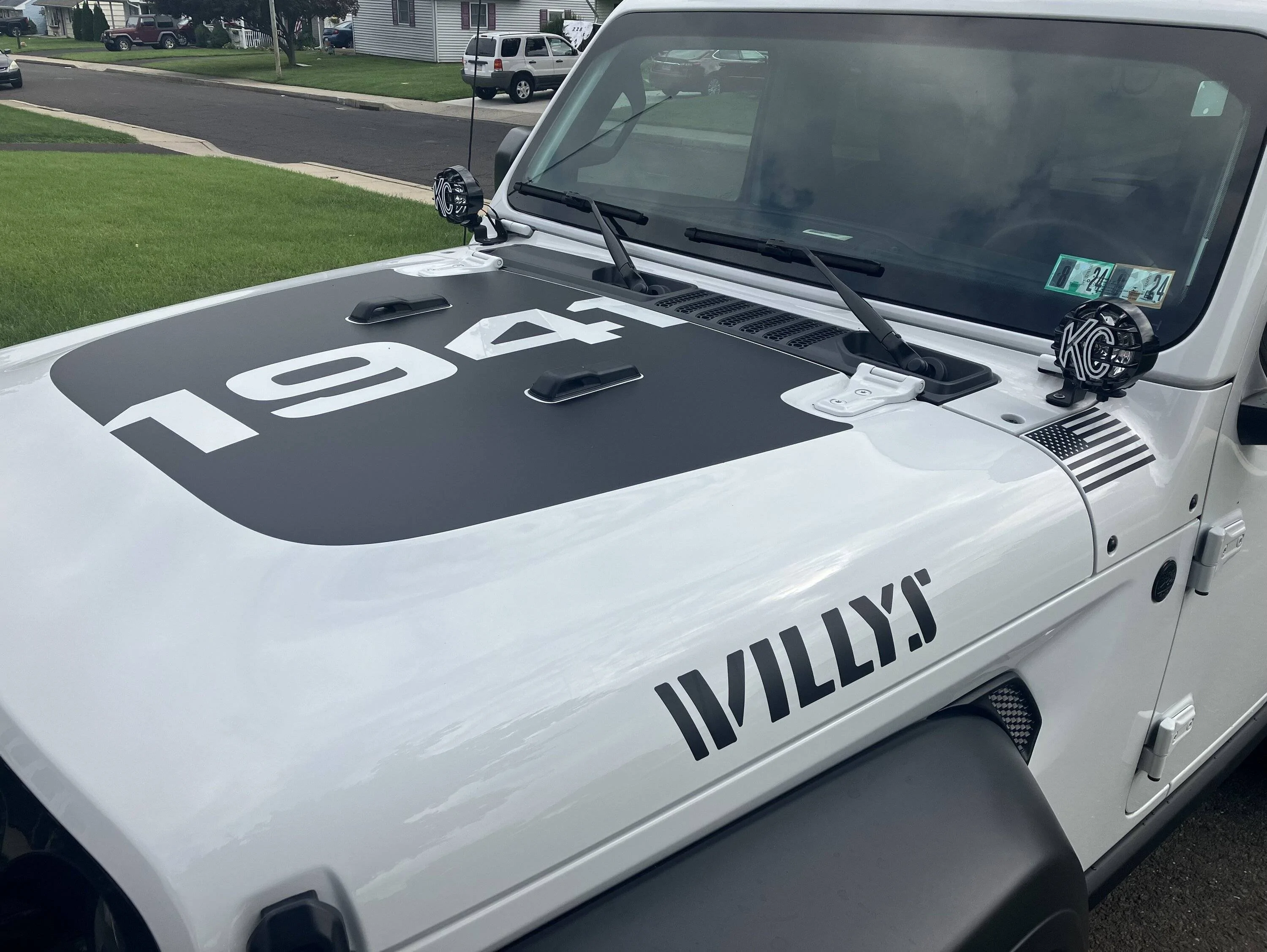 Jeep Wrangler JL Vinyl Decal ideas for White Willys IMG-1904