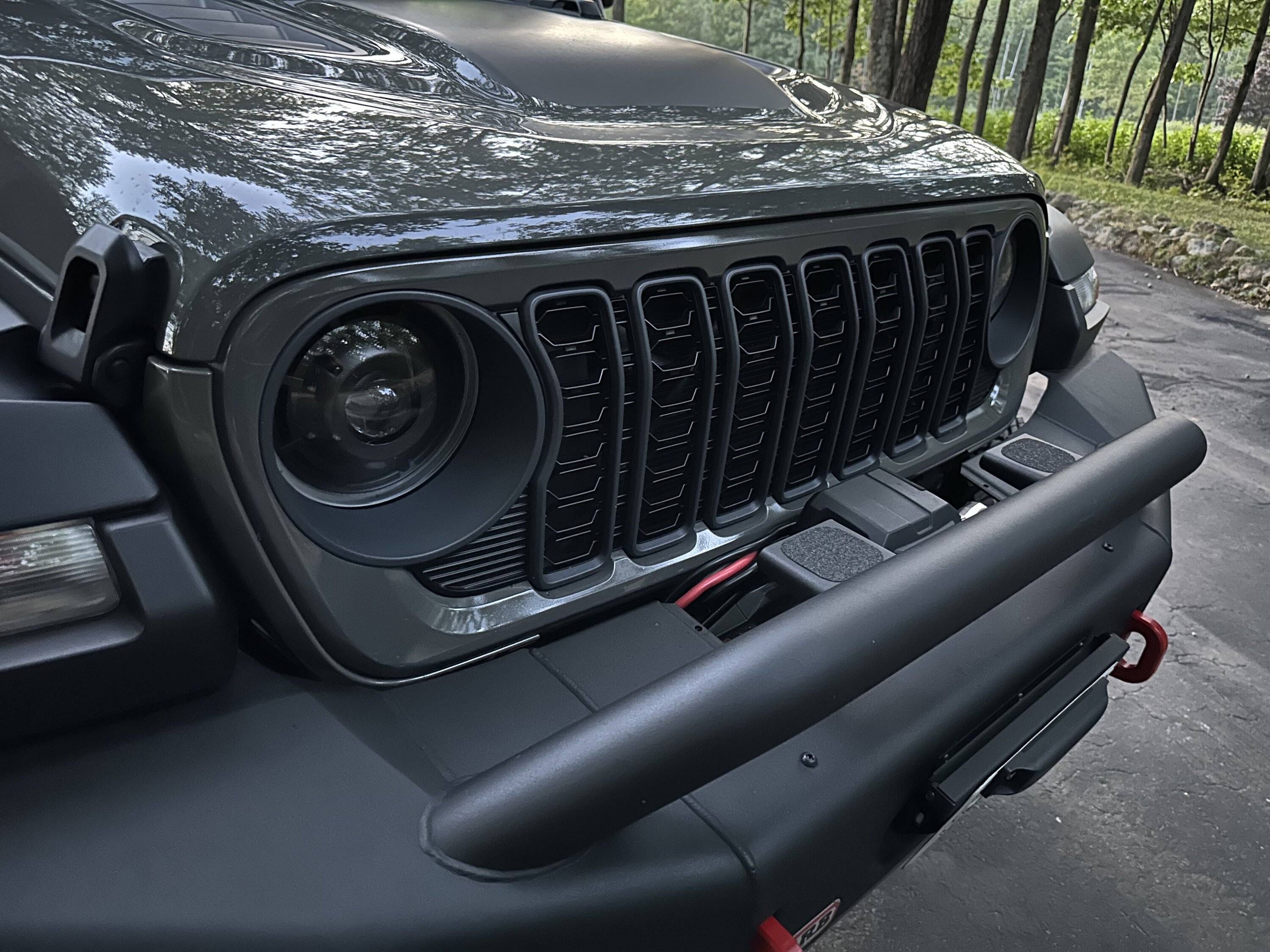 Jeep Wrangler JL JL Wrangler - 2024 grille swap install complete IMG_3649