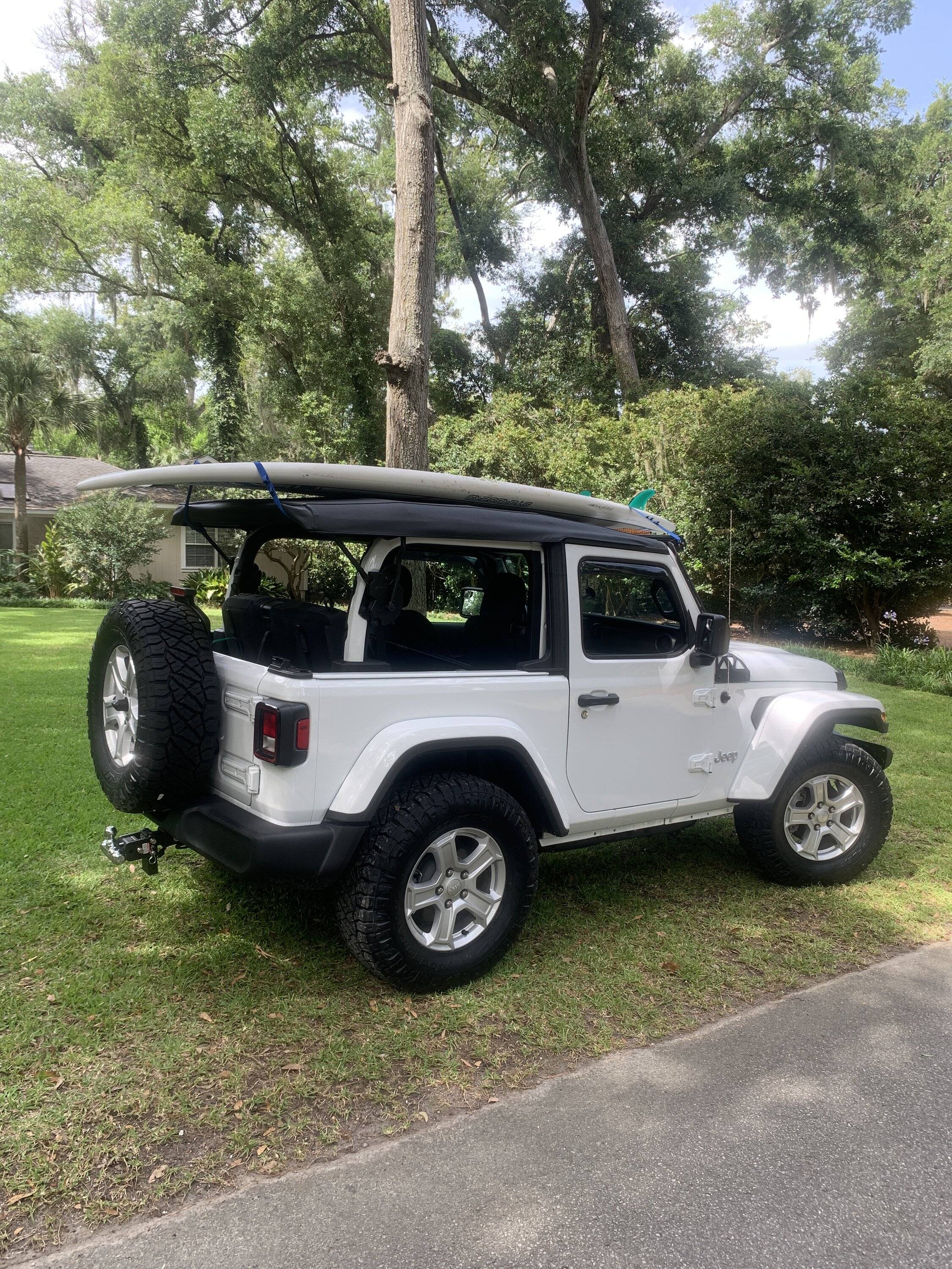 Jeep Wrangler JL 2018 JLUR significant electrical issues 61506798692__80A2CFD1-10C2-4298-A94E-BE392EC14BF9