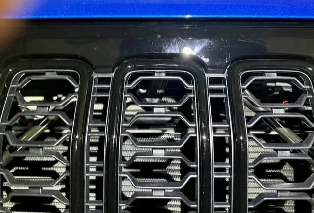 Jeep Wrangler JL Hood locks with key or locking hood IMG_3125