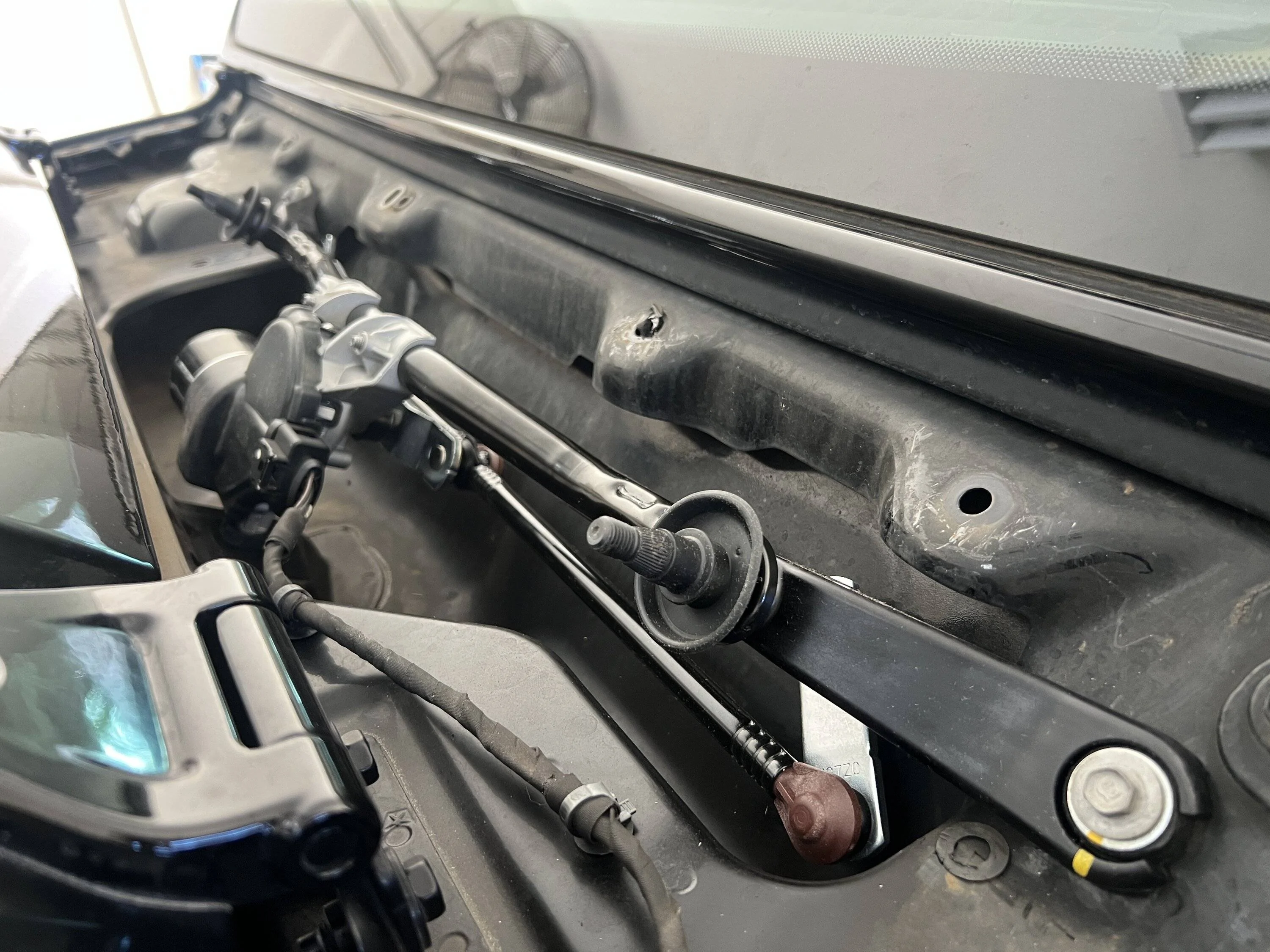 Jeep Wrangler JL Windshield Wiper Motor Failure IMG_2962
