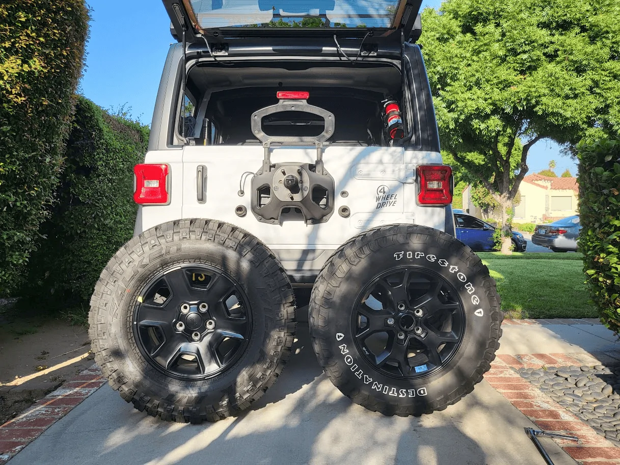 Jeep Wrangler JL Tires/Wheels Rubicon vs Gladiator 1694460277004