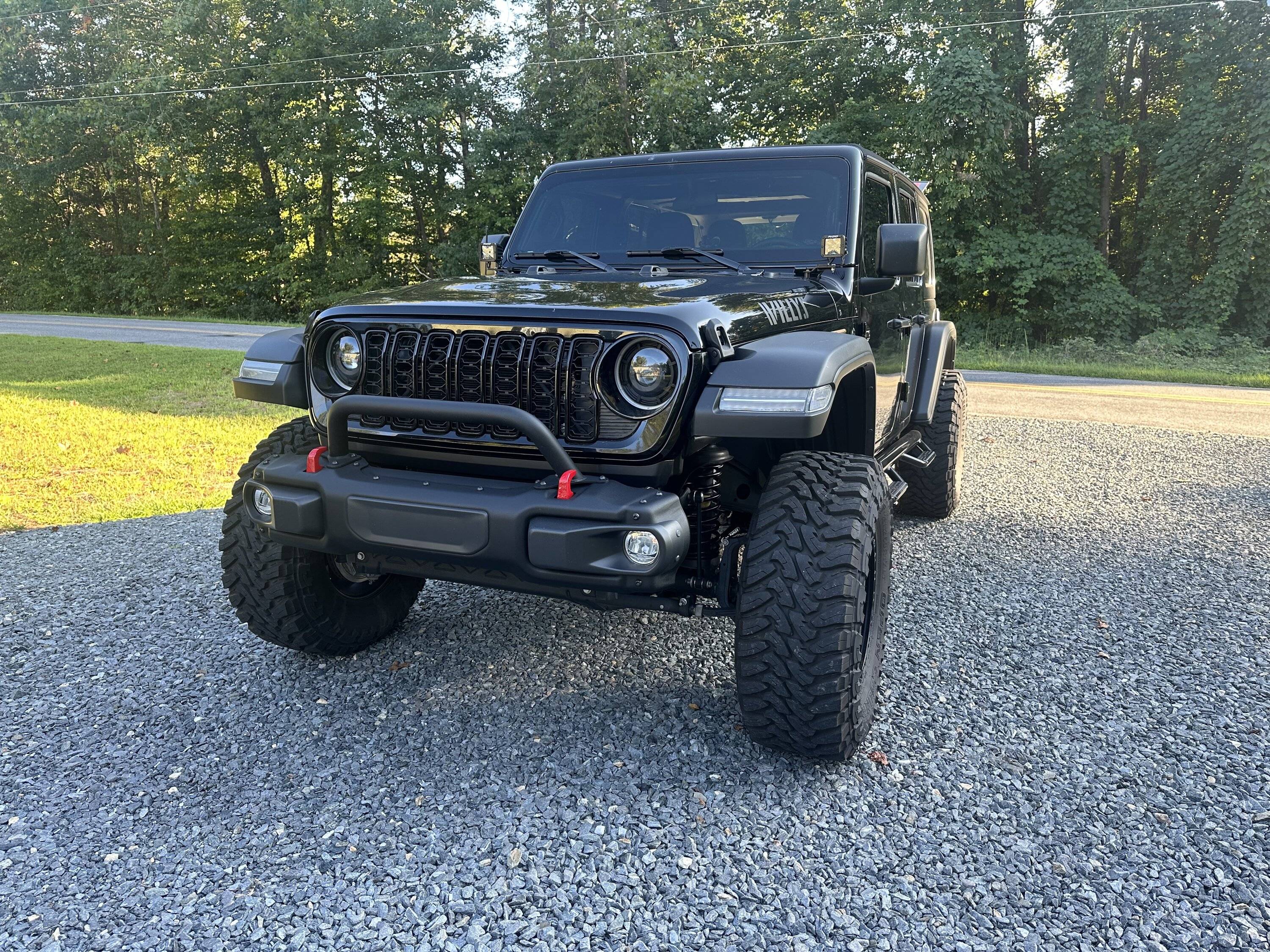 Jeep Wrangler JL 2024 Grille IMG_5590