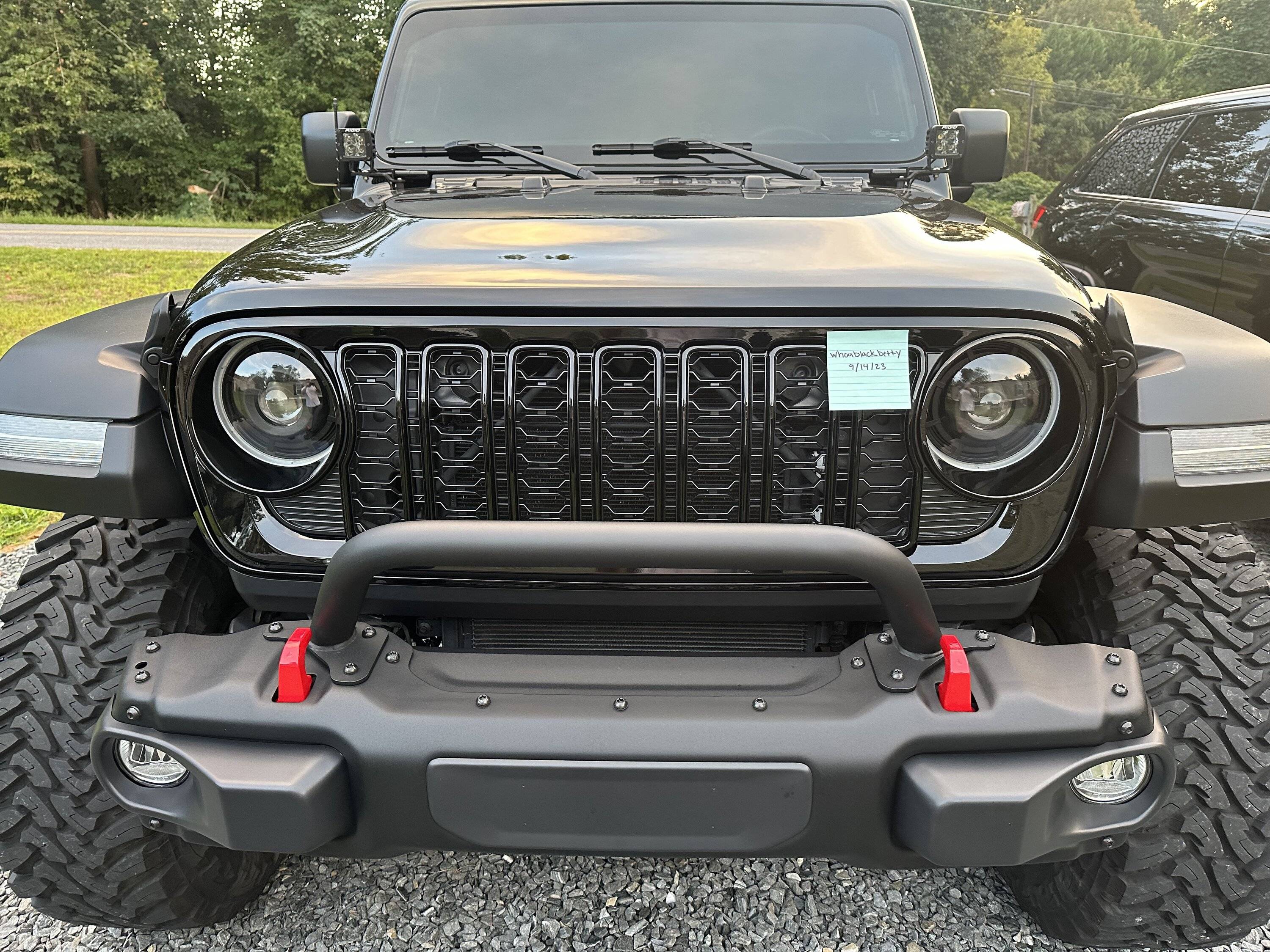 Jeep Wrangler JL 2024 Willys Grille IMG_5638