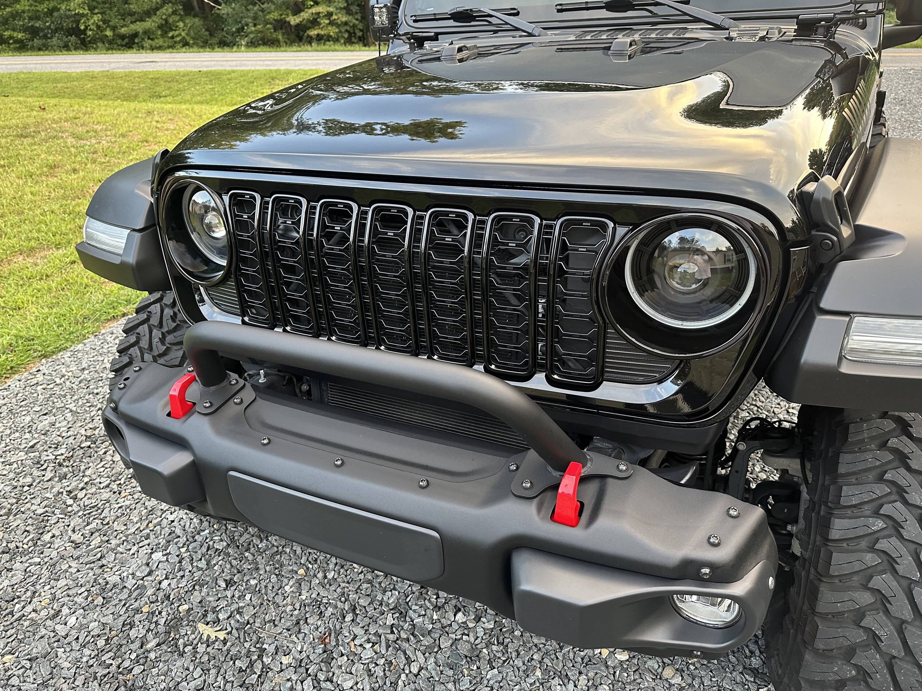 Jeep Wrangler JL 2024 Willys Grille IMG_5636