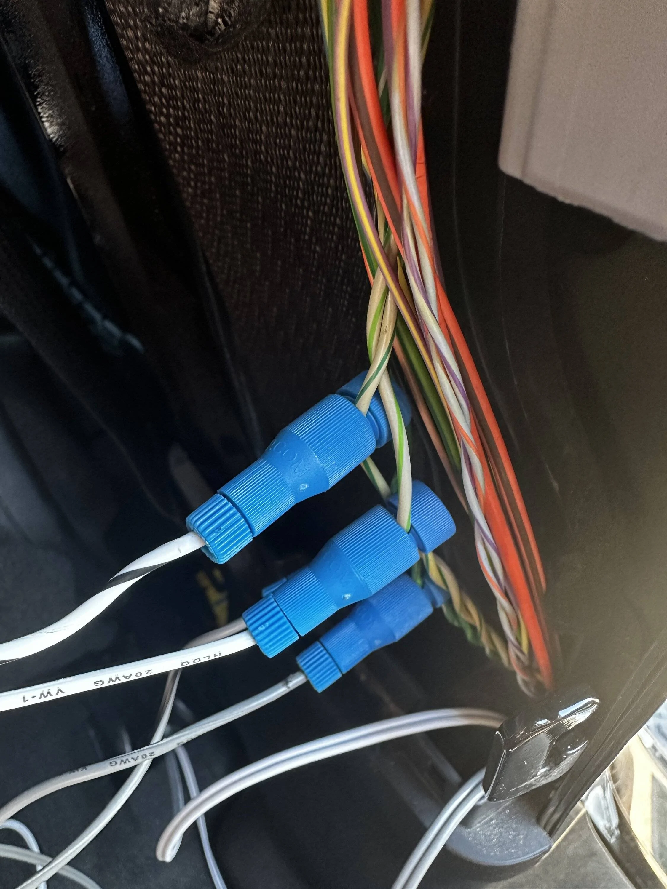 Jeep Wrangler JL Powered subwoofer not working IMG_7889