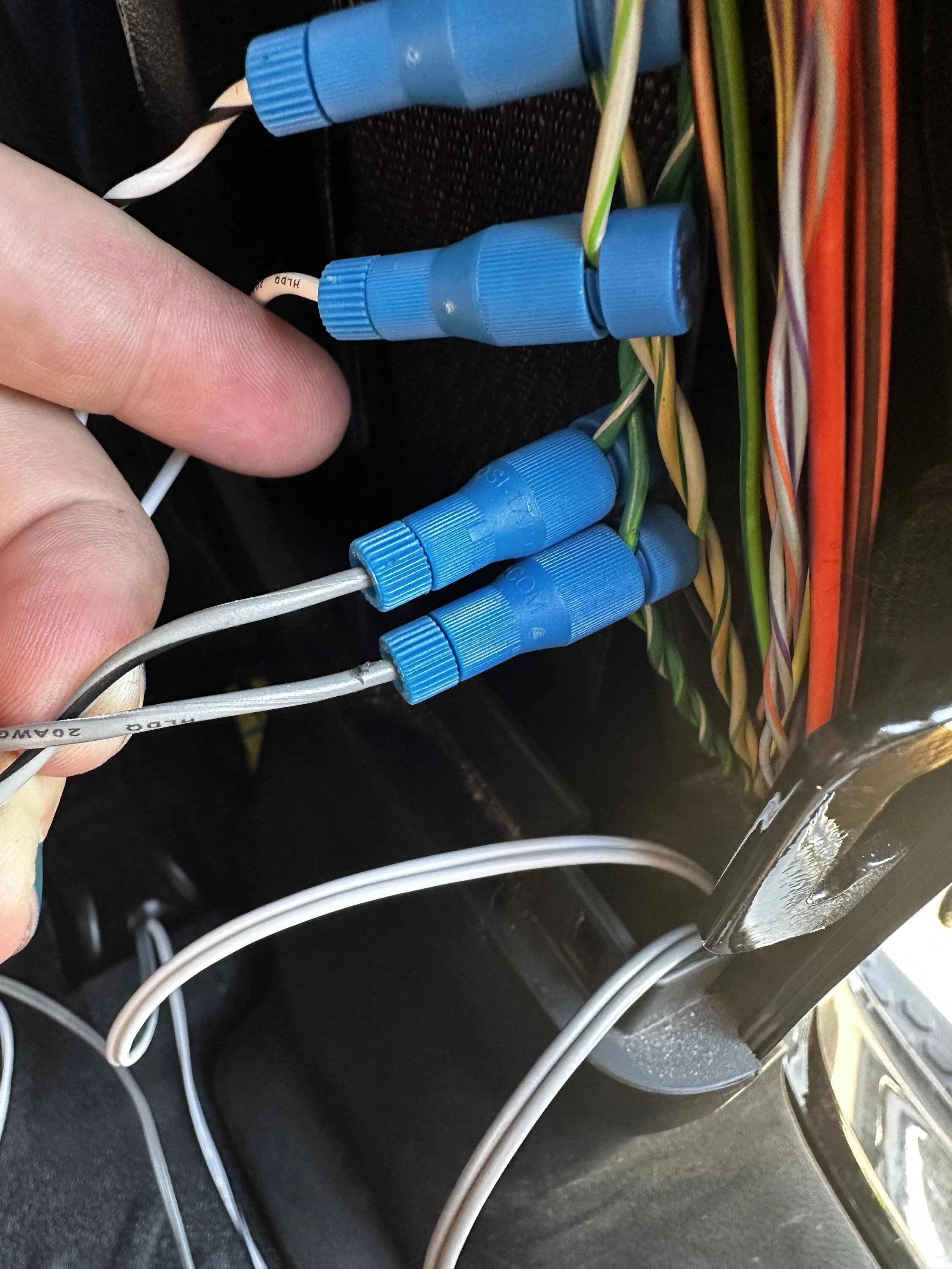 Jeep Wrangler JL Powered subwoofer not working IMG_7890