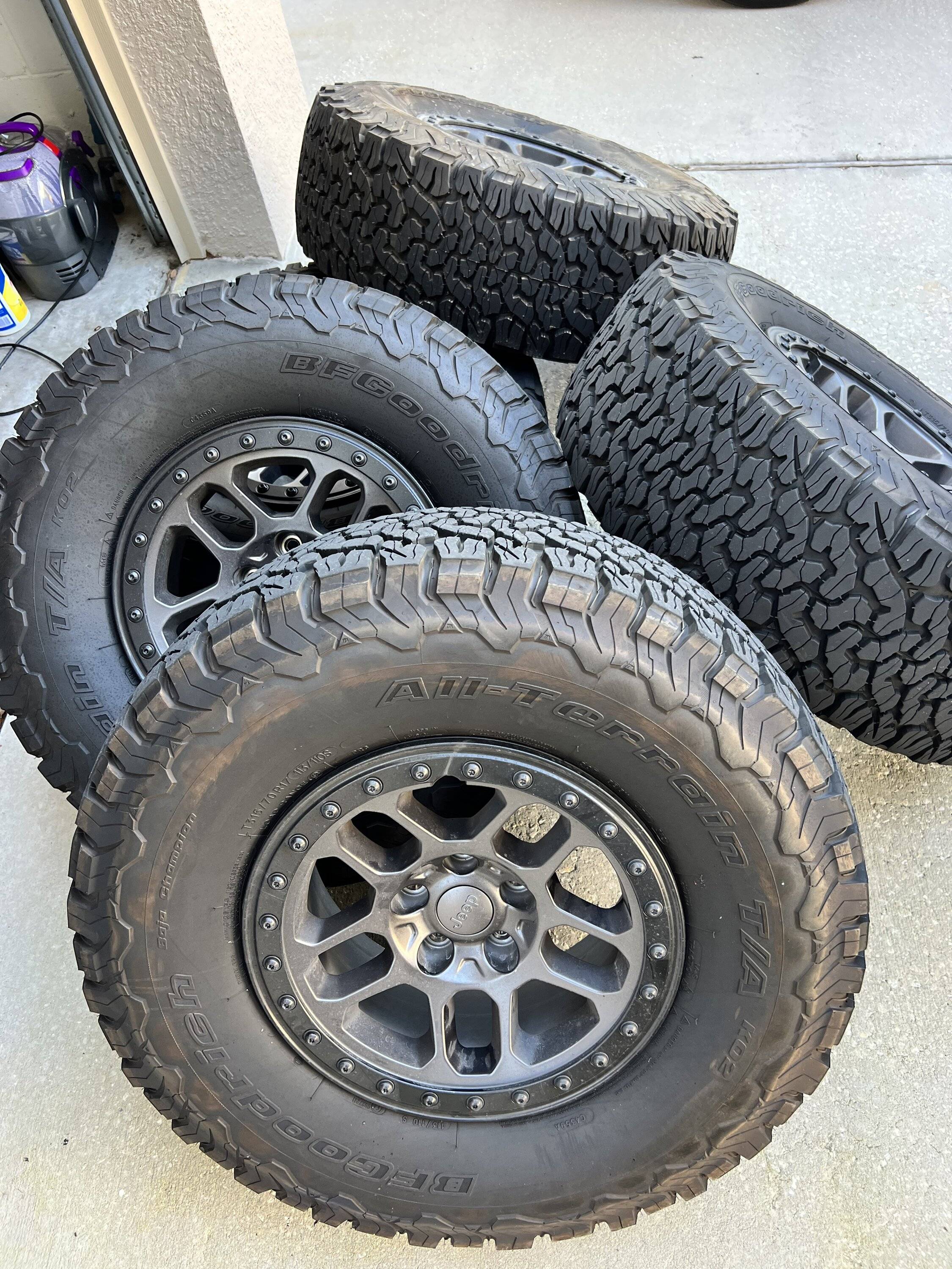 Jeep Wrangler JL 392 wheels/tires/TPMS IMG_5160