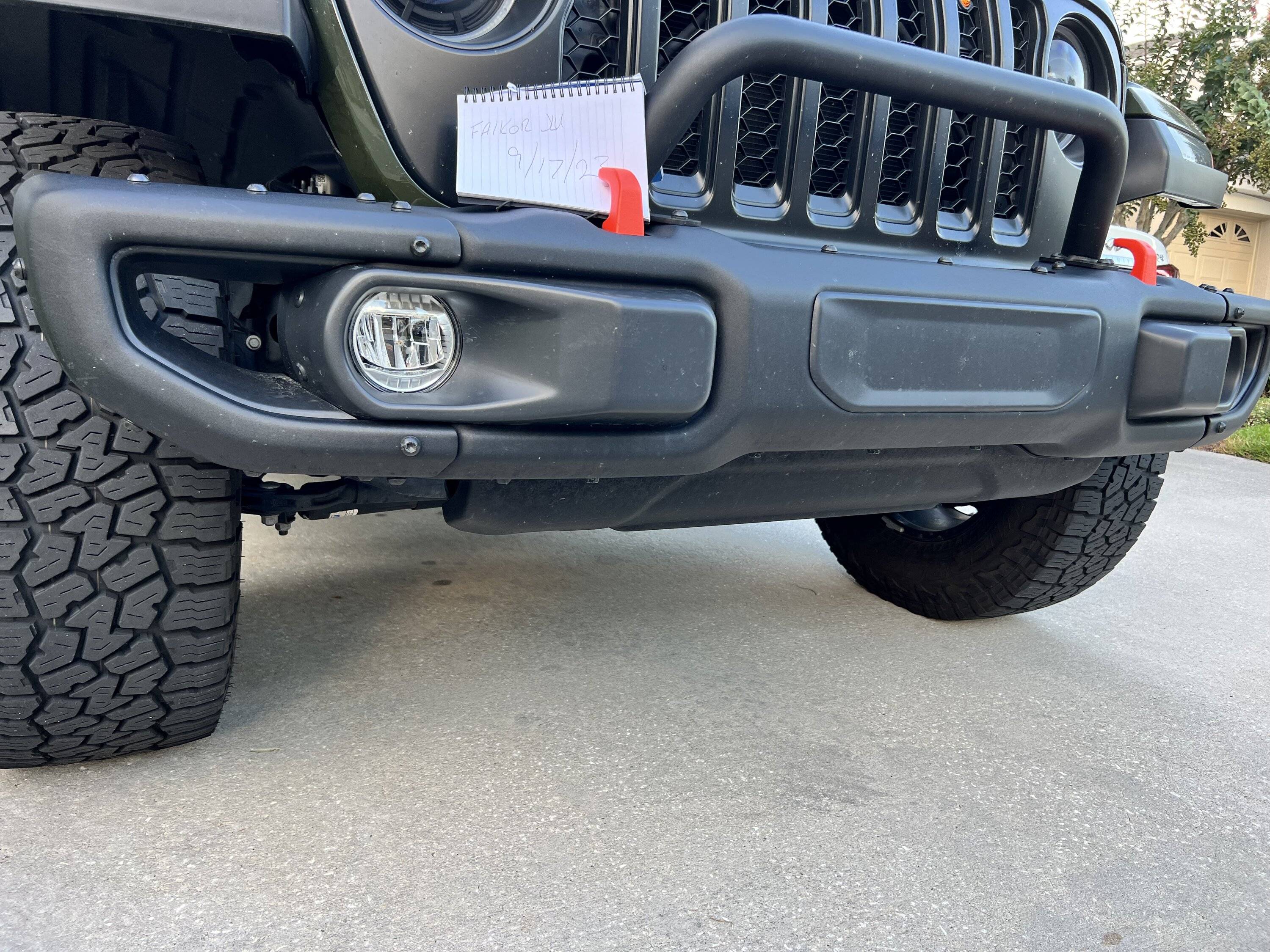 Jeep Wrangler JL Rubicon Bumper IMG_5175