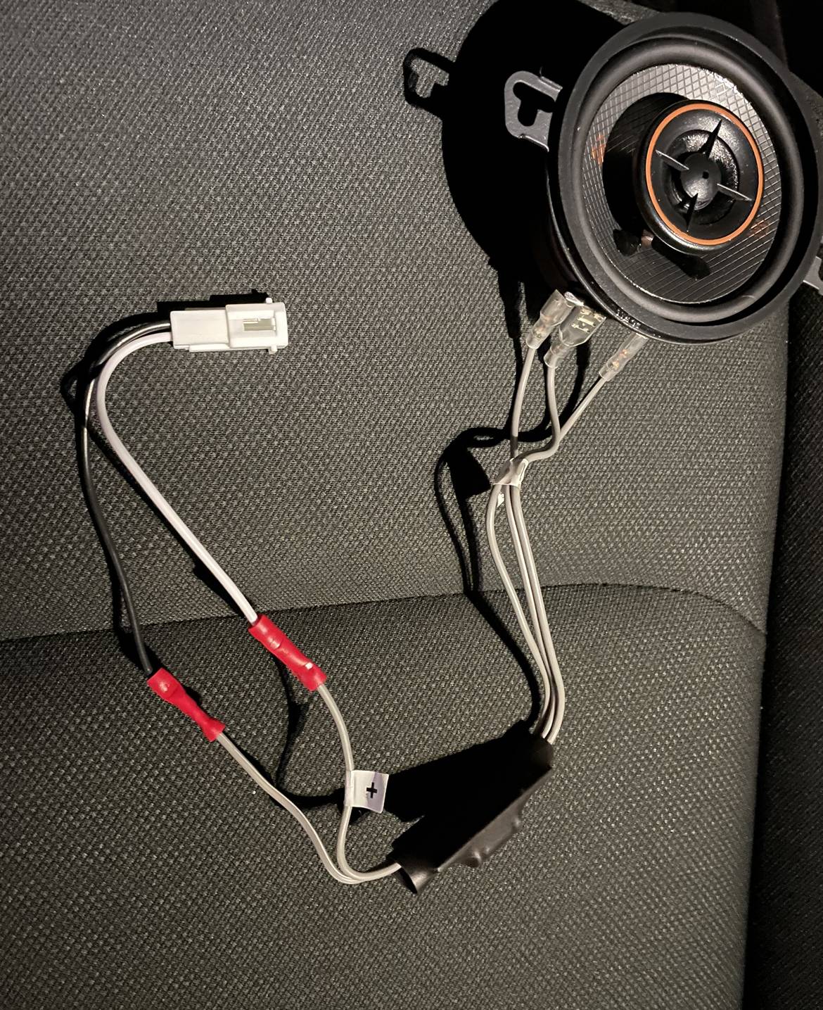 Jeep Wrangler JL Dash speaker wiring check IMG_3902