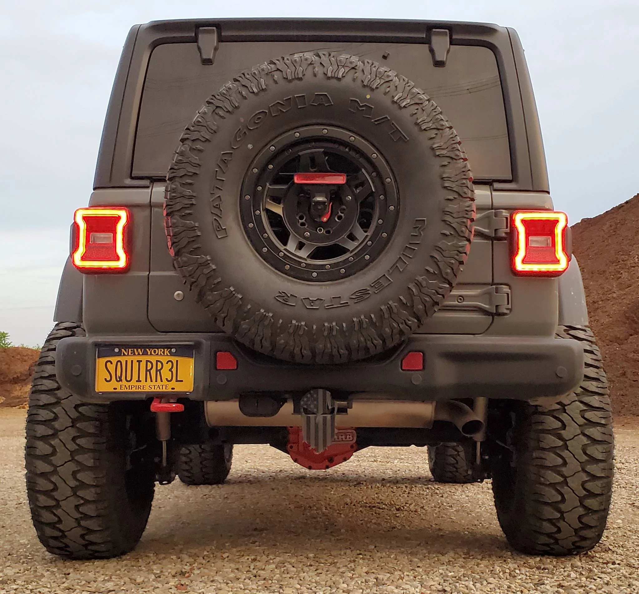 Jeep Wrangler JL OEM plastic JL bumper end cap options? 20200628_201019_resized