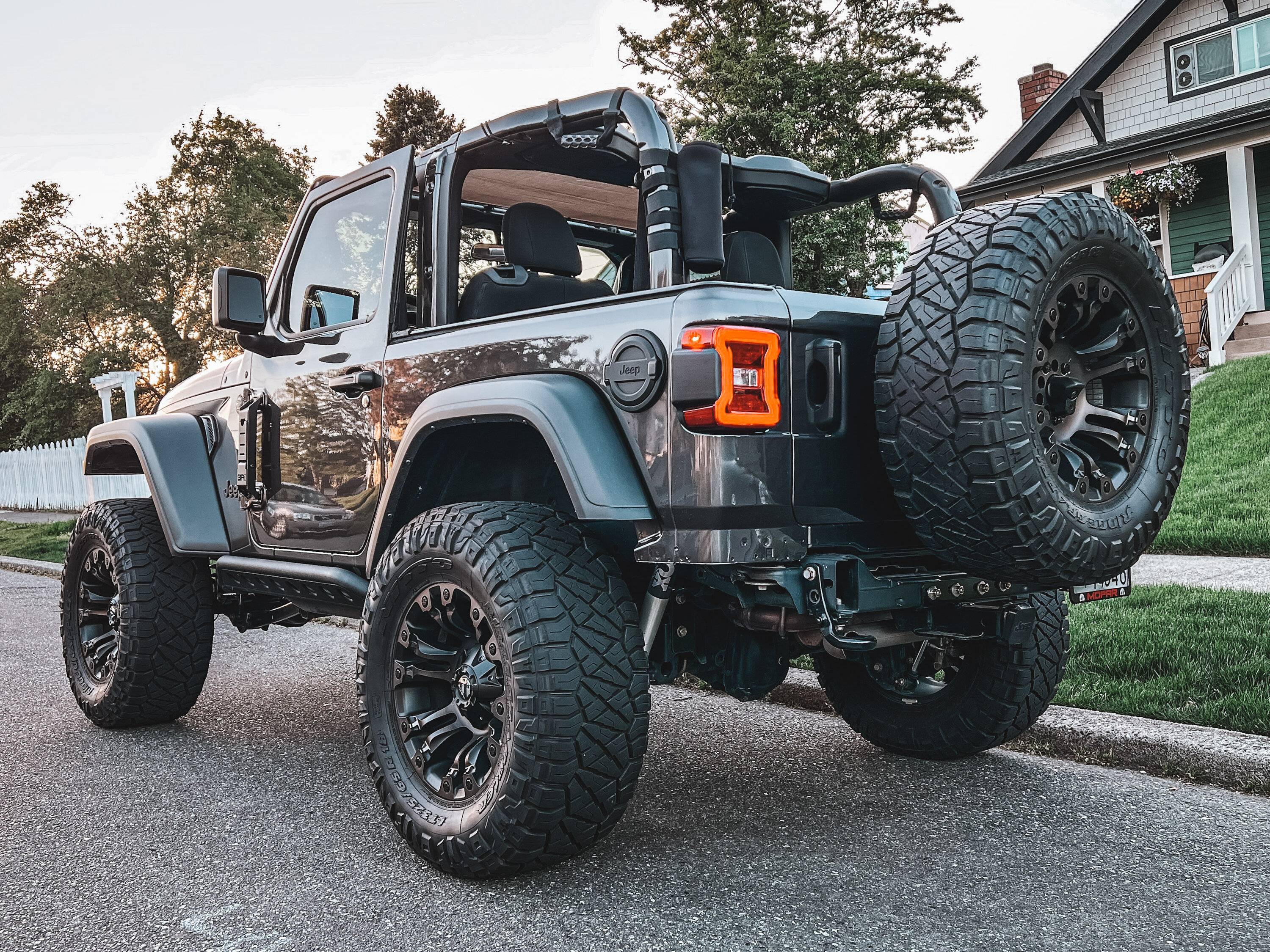 Jeep Wrangler JL 2 door vs 4 door debate solved IMG_1067.JPG