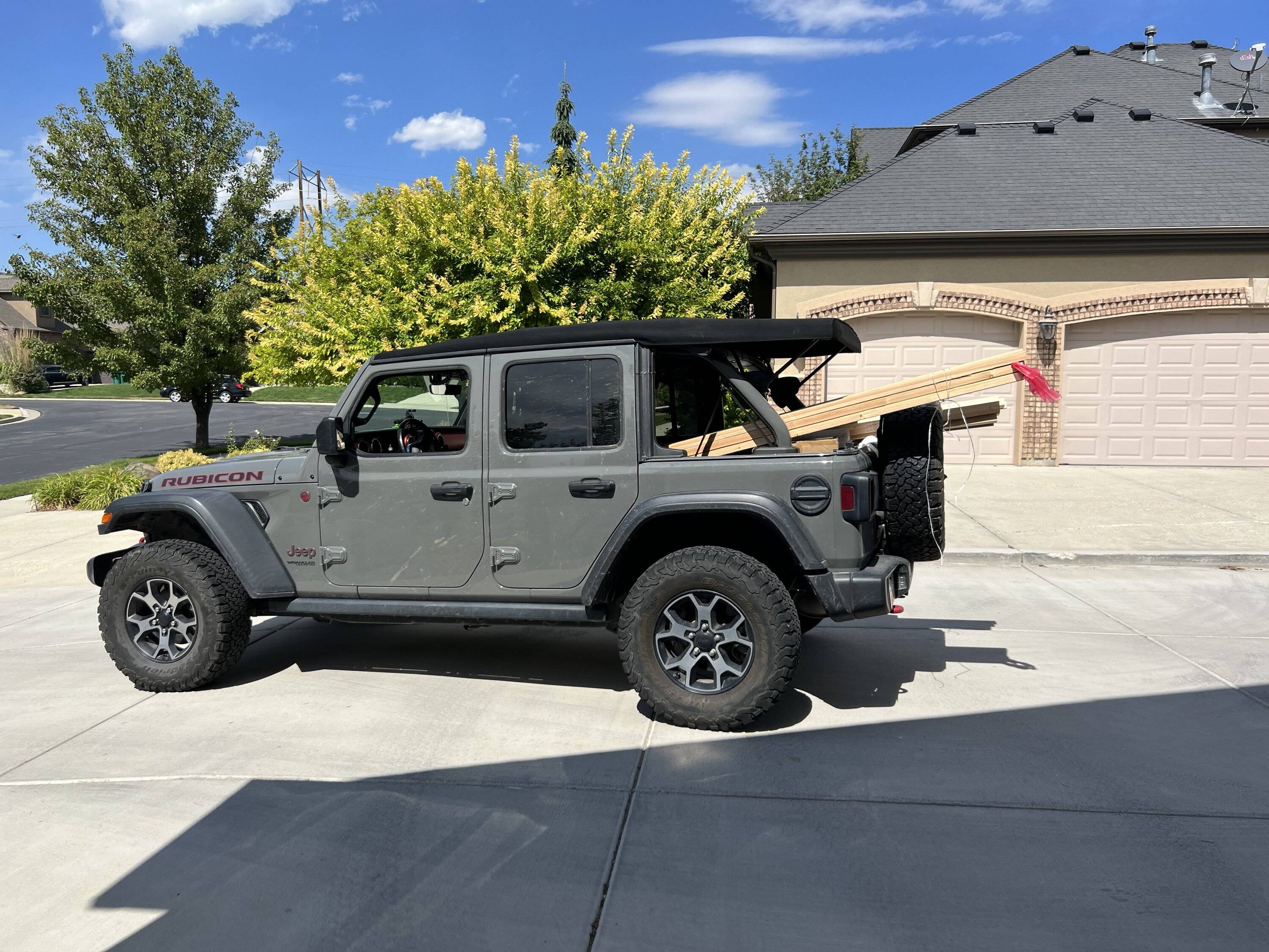 Jeep Wrangler JL JL: Errand Duty mods 1695329618870