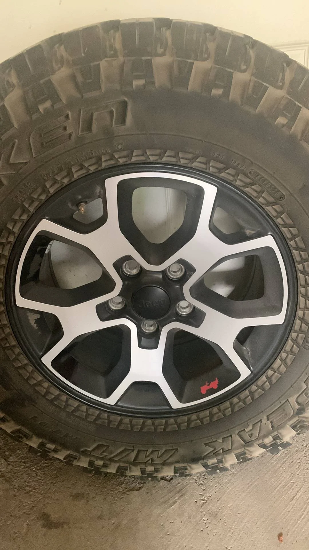 Jeep Wrangler JL (5) Rubicon take off tires/wheels 4C50CE37-17A9-430A-AB6E-2ECD986A9A93