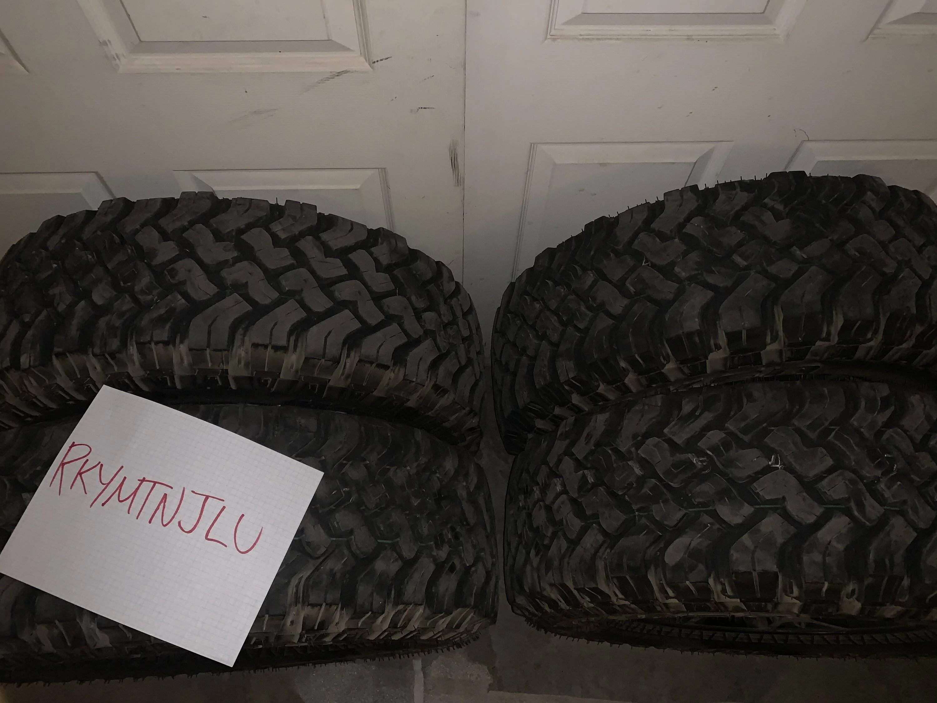 Jeep Wrangler JL (5) Rubicon take off tires/wheels 5E69EE98-CCAD-41D0-9416-F892E772ED9E