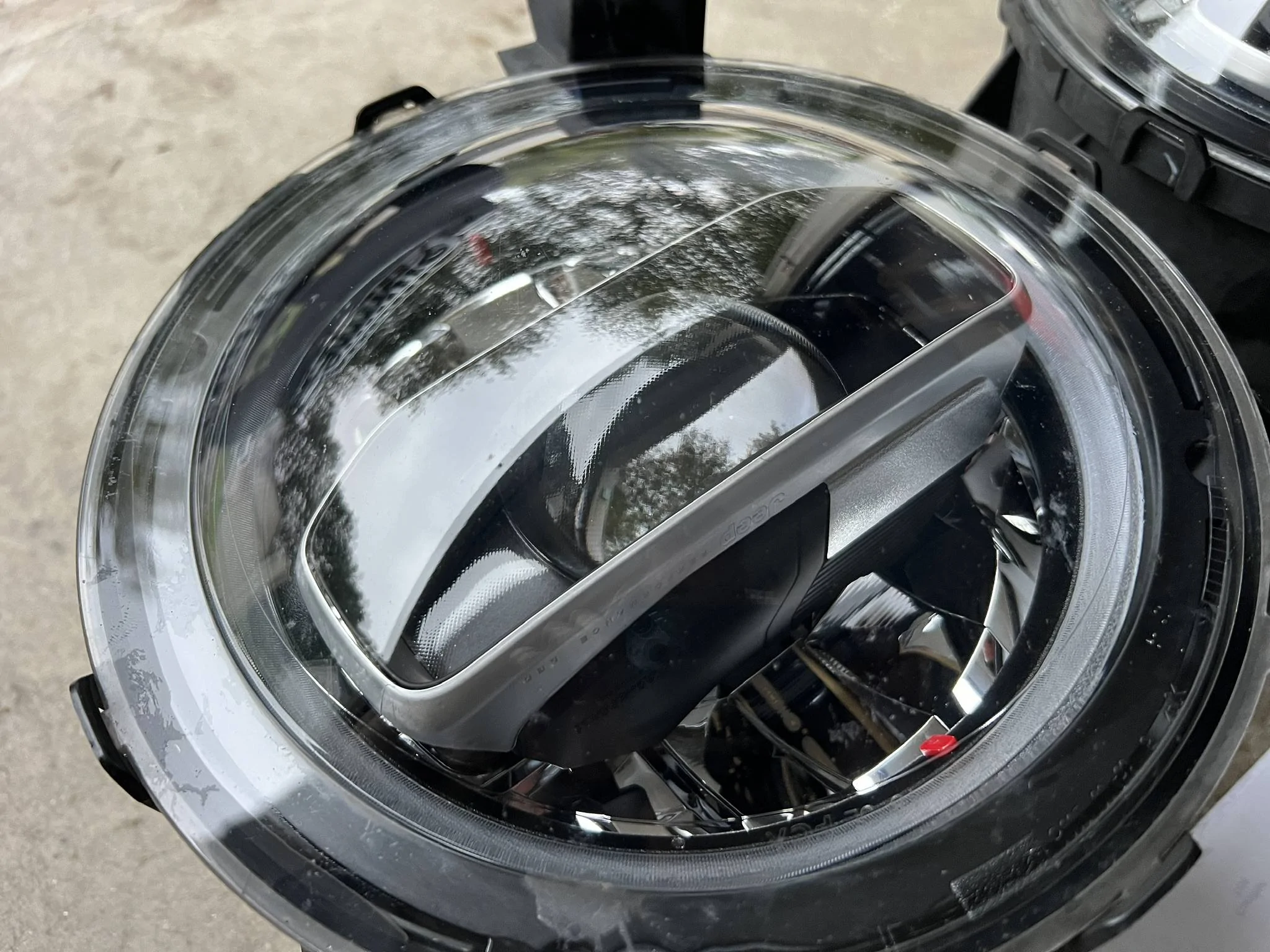 Jeep Wrangler JL OEM LED Headlights SEE POST 9A34359C-AA37-4DEF-8E77-0D68BDA5B4FA_1_102_a