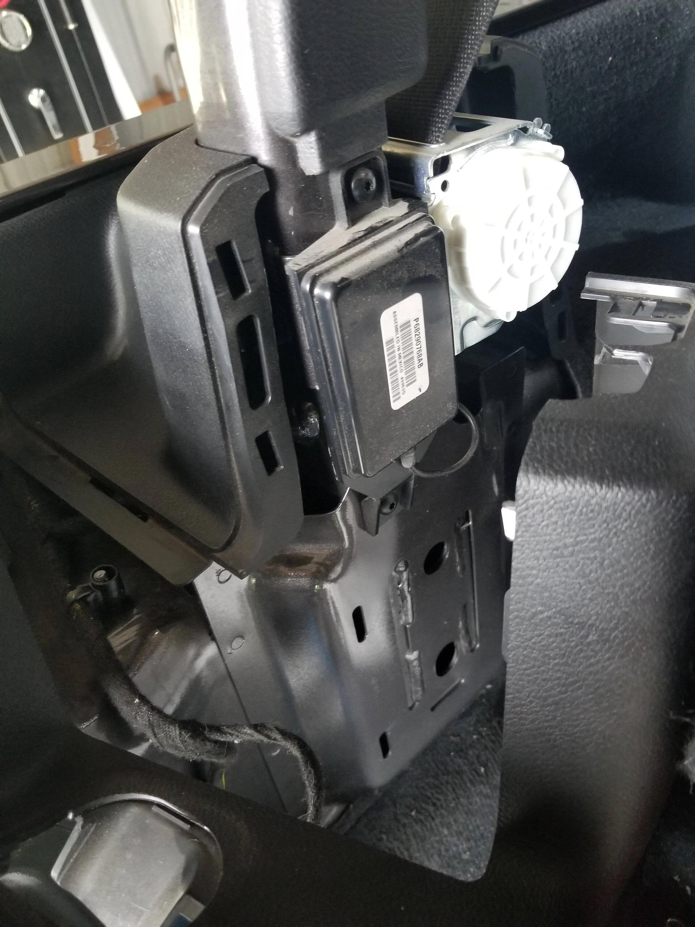 Jeep Wrangler JL Cargo area rattle...FIX.  UPDATE with 2nd rattle. 20230924_091633