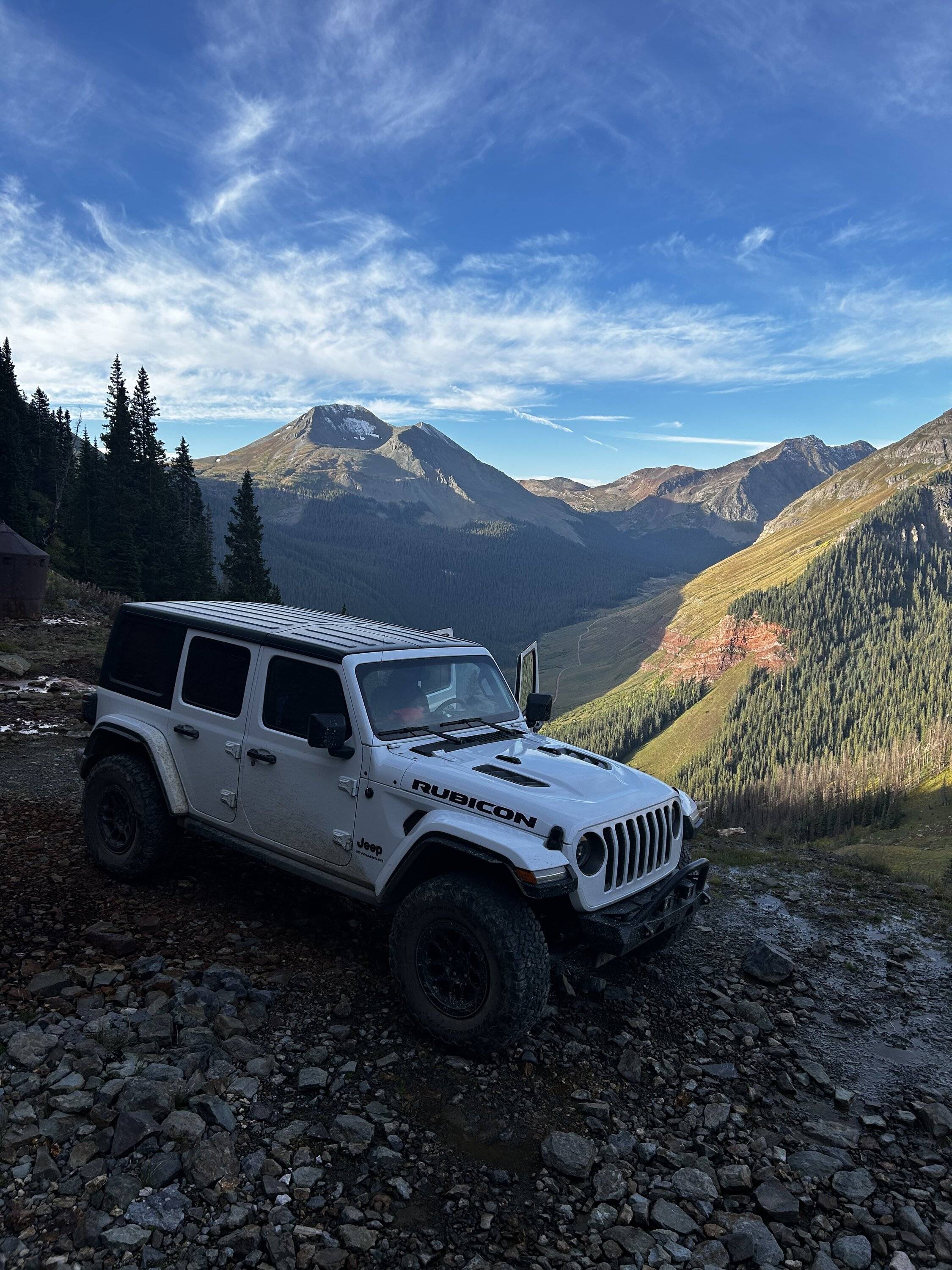 Jeep Wrangler JL Sleeping in JLU IMG_0712.JPG
