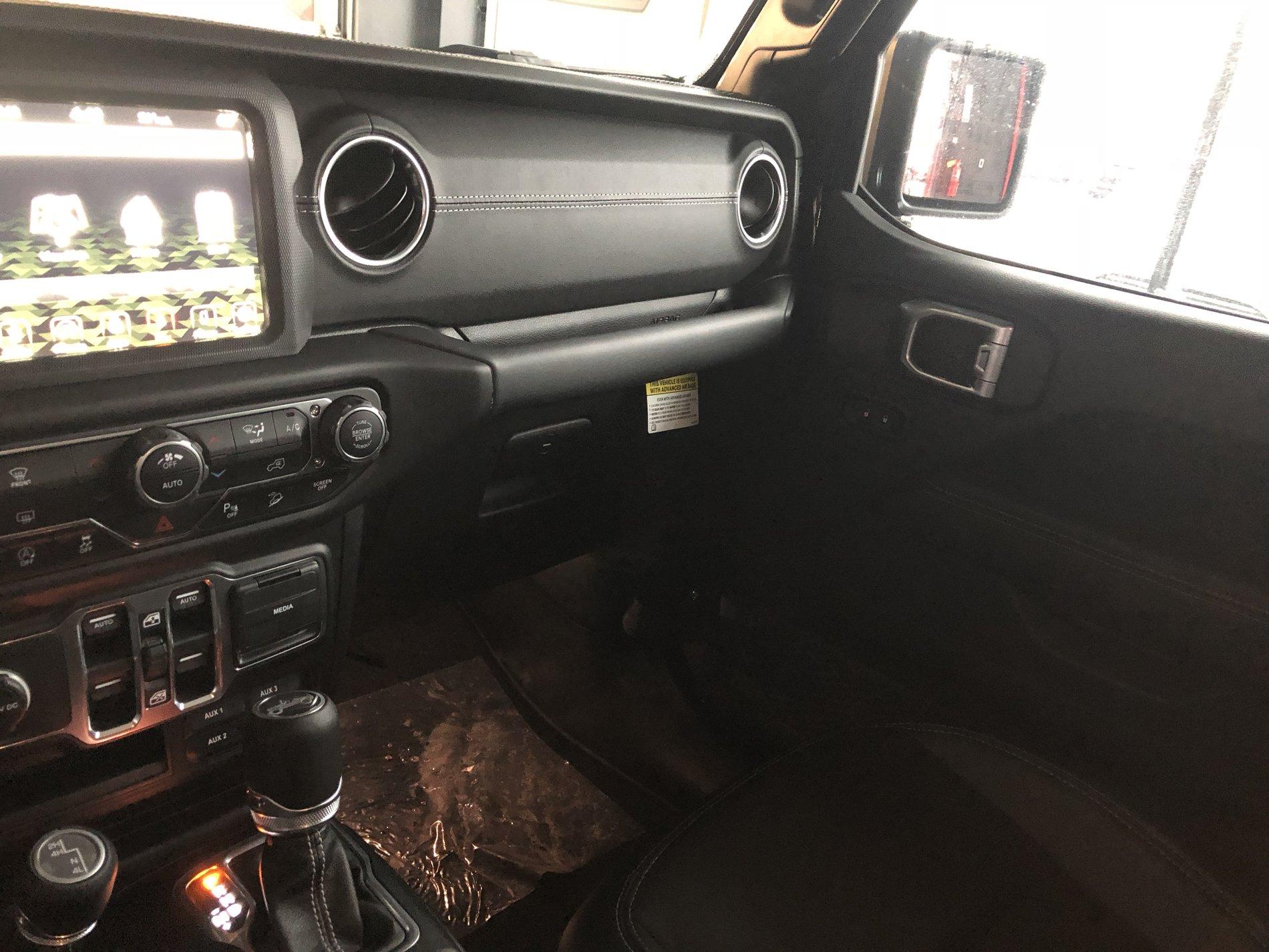 Jeep Wrangler JL Confirmed JL Dealership Arrivals B15B8245-00F2-43B1-B02C-804DF22B3F1D