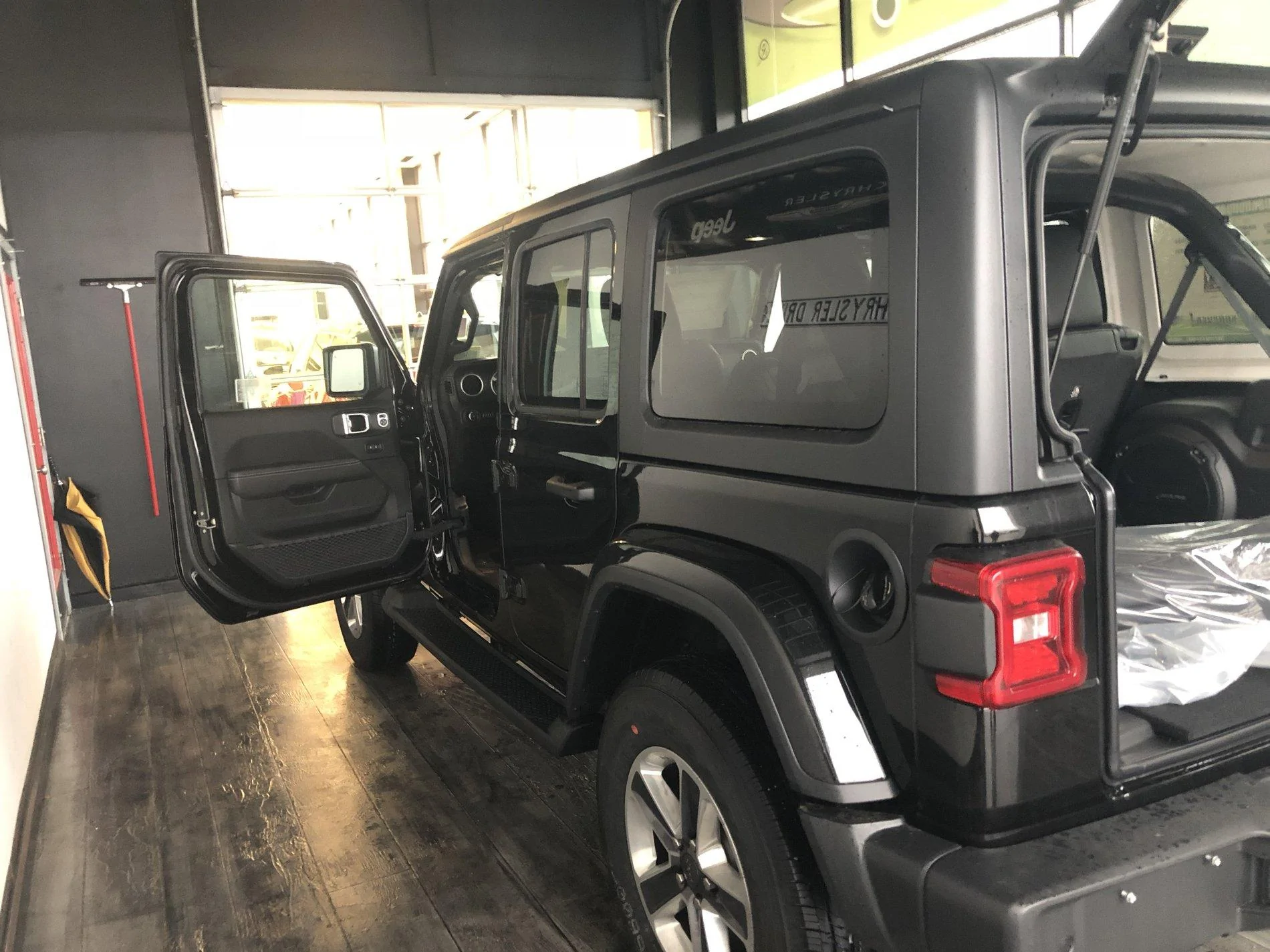 Jeep Wrangler JL Confirmed JL Dealership Arrivals DA40EE8D-658D-4049-B7DF-C09DA4359B3A