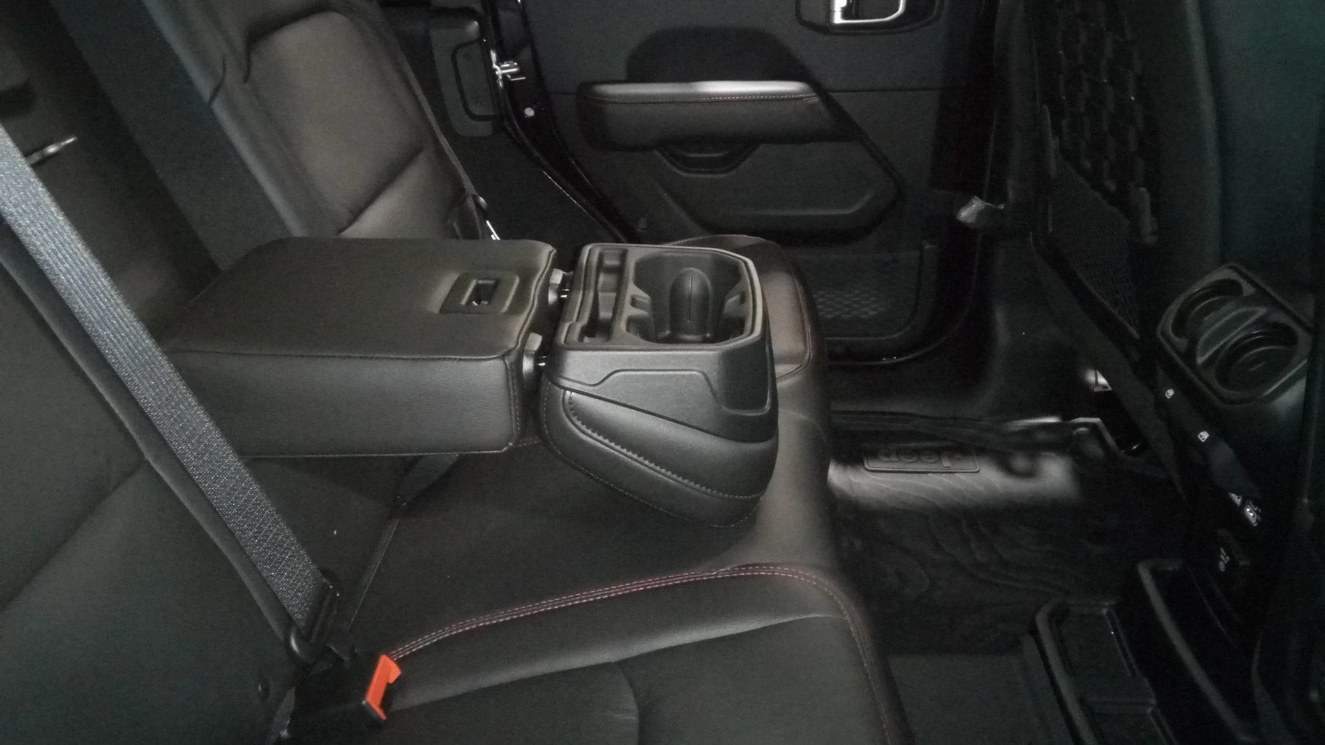 Jeep Wrangler JL INTERIOR JL Photos Thread IMG_20180109_172905