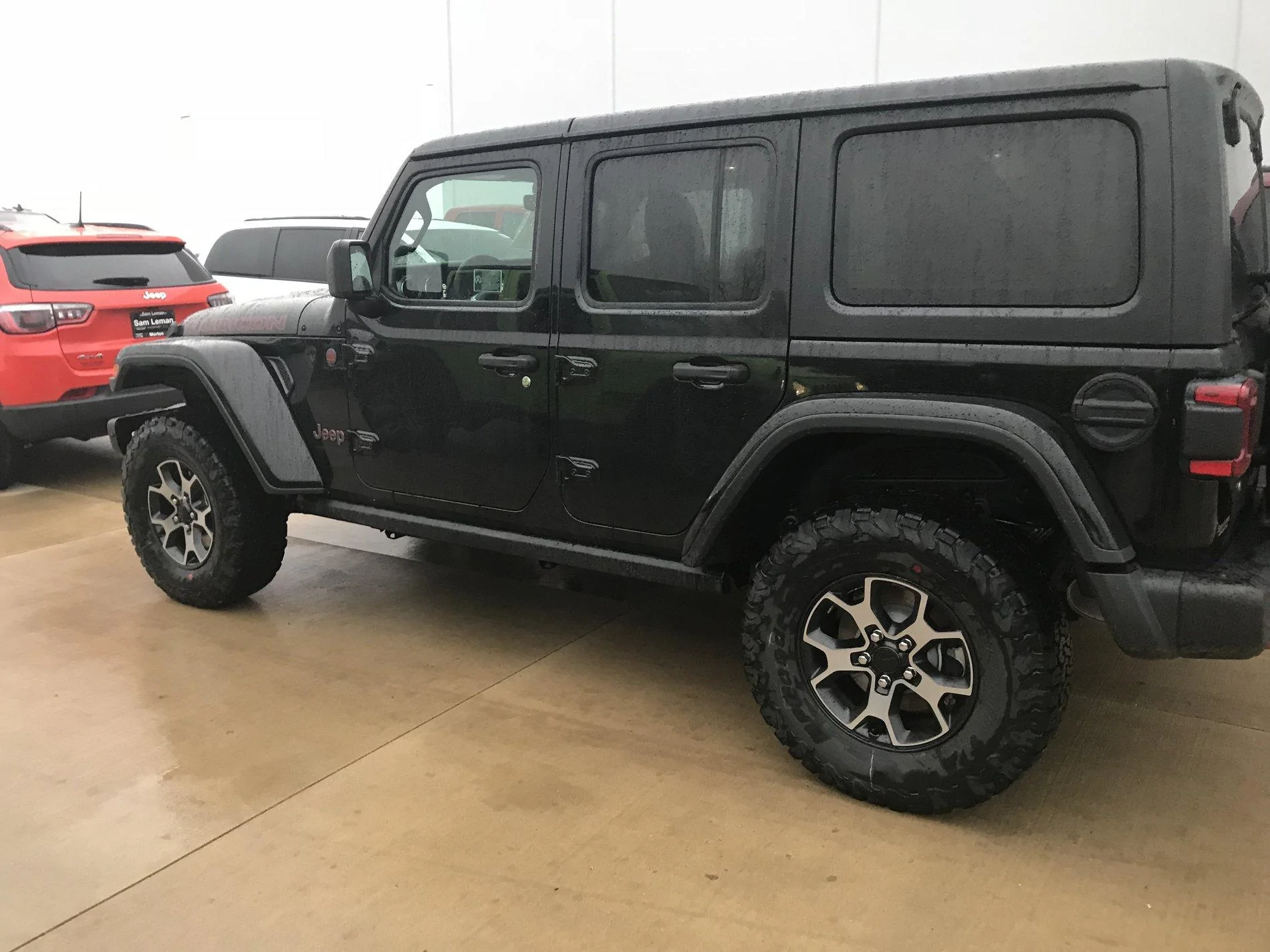 Jeep Wrangler JL Confirmed JL Dealership Arrivals 32788981-14C2-4DA5-BA6F-1DB7E7DDCC4A