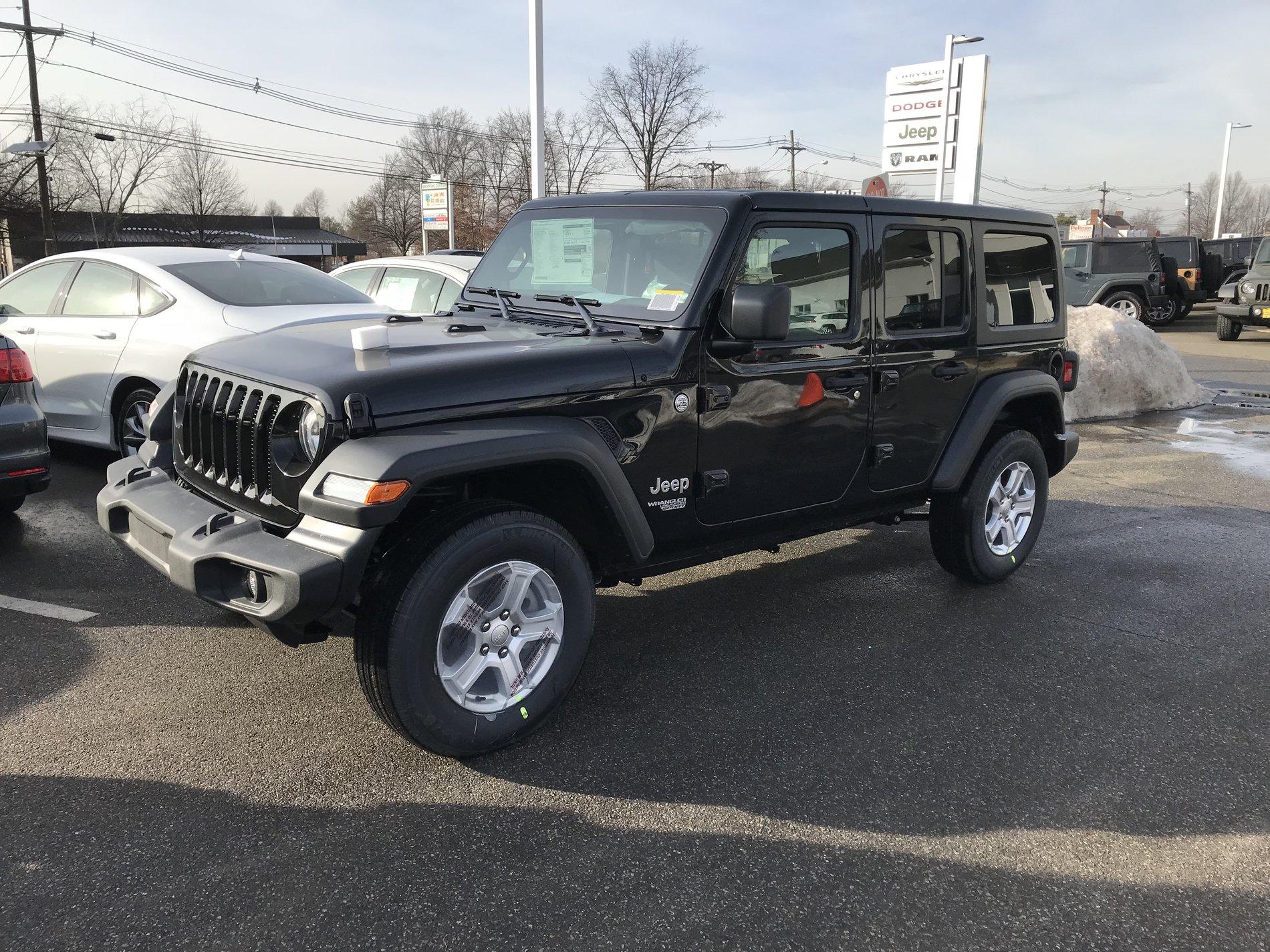 Jeep Wrangler JL Confirmed JL Dealership Arrivals 01A6C406-5C8A-4AE4-9BB1-7E7D8BCC07A0