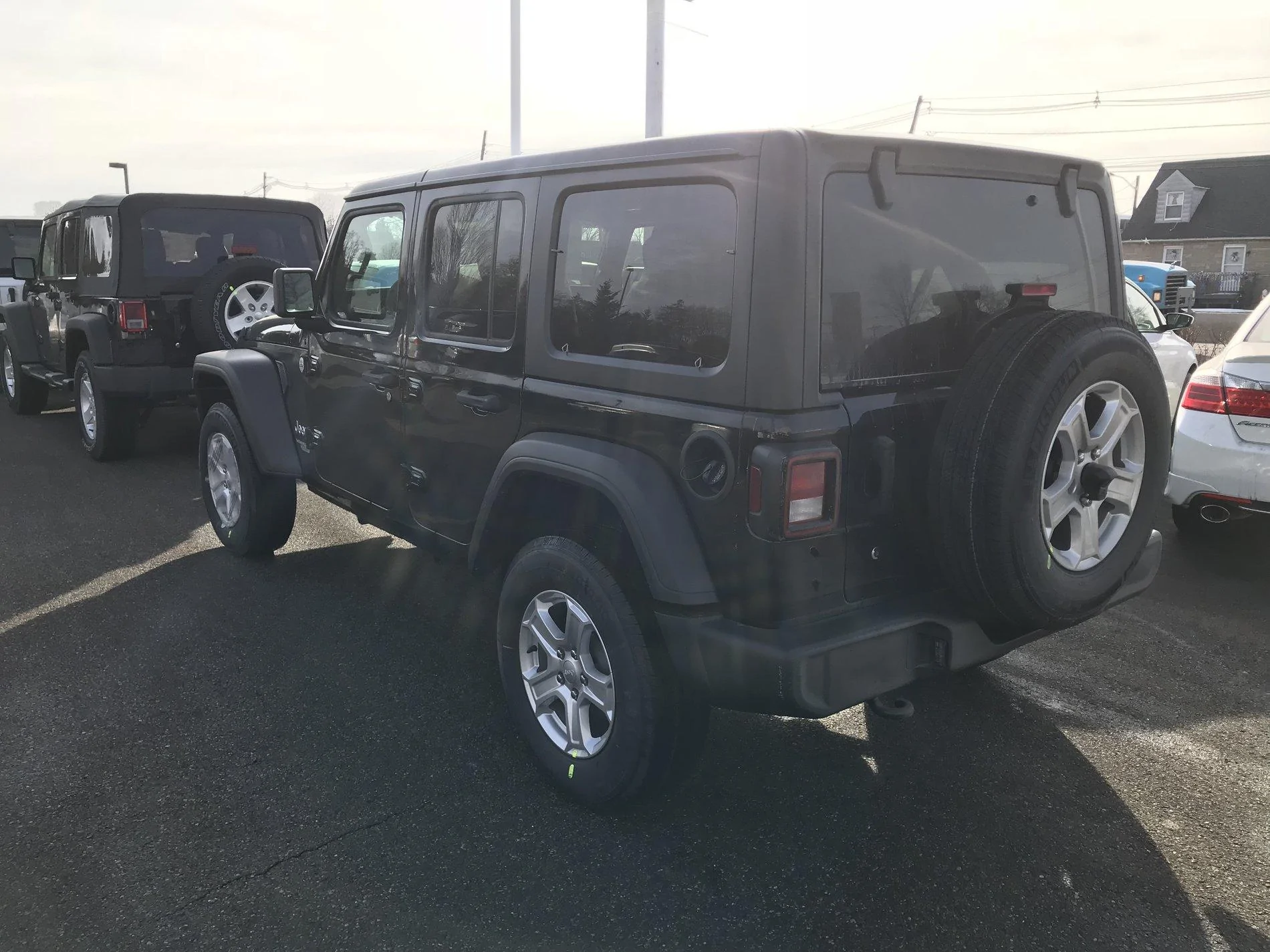 Jeep Wrangler JL Confirmed JL Dealership Arrivals 43346D61-CCE5-4DE1-847C-F936D3128D32