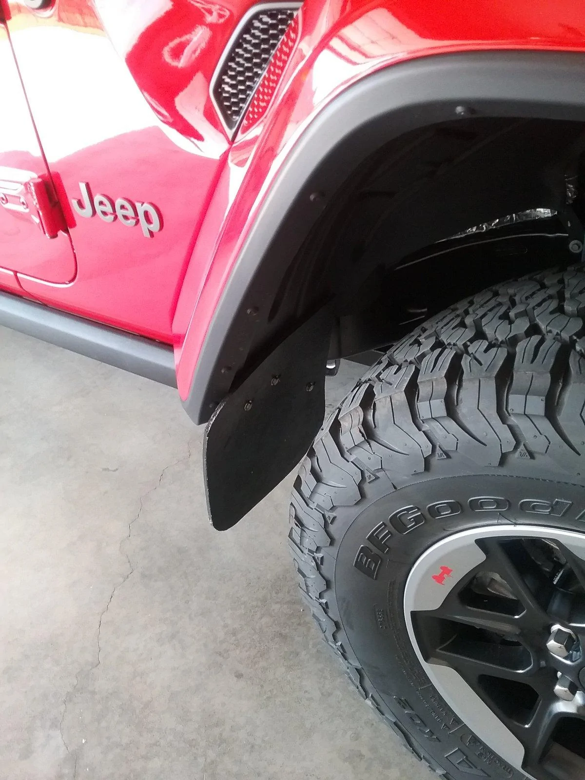 Jeep Wrangler JL Mudflaps and Rubicon Flares? 20180804_111551