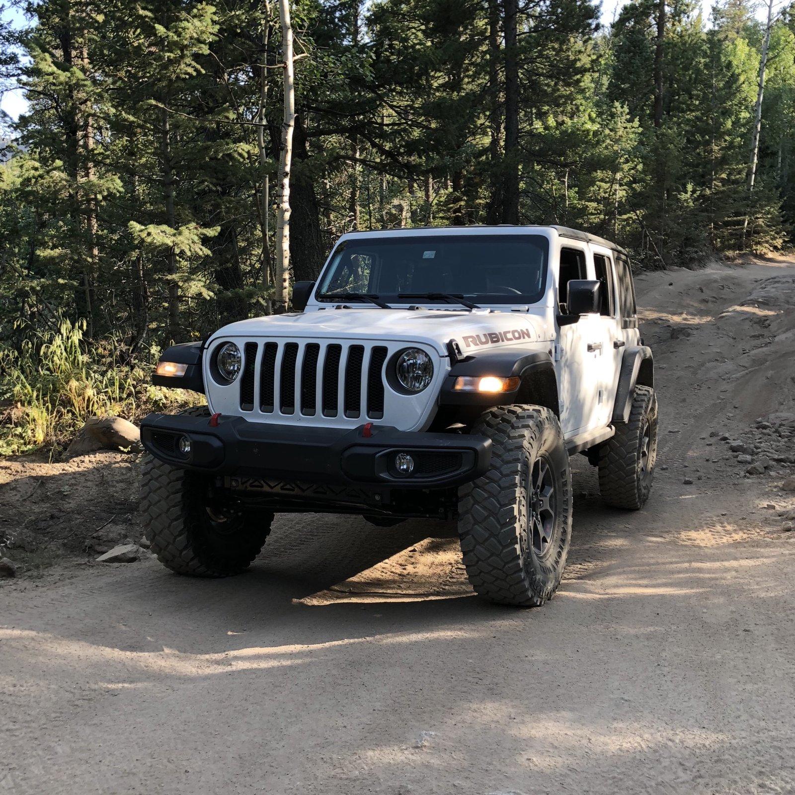Jeep Wrangler JL JL Rubicon Bright White Owners Please Post Pics w/ Aftermarket wheels & Tires A11F2BD7-BCAA-4534-A33E-6197689ADE2C