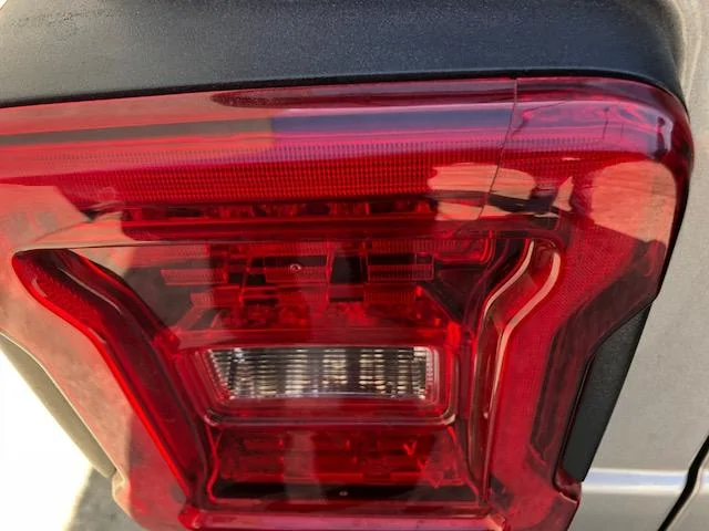 Jeep Wrangler JL Cracked tail light JL Taillight Drivers
