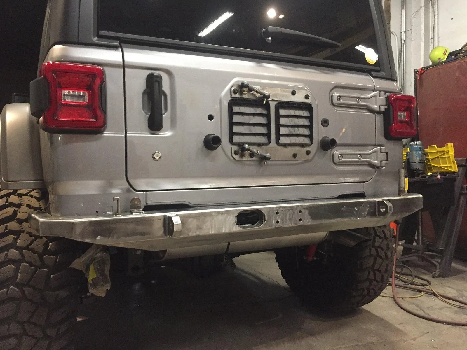 Jeep Wrangler JL Ethan's Silver JLUR Build -- with fabrication involved 4C760D6B-9D44-4073-822E-BBC175B72180