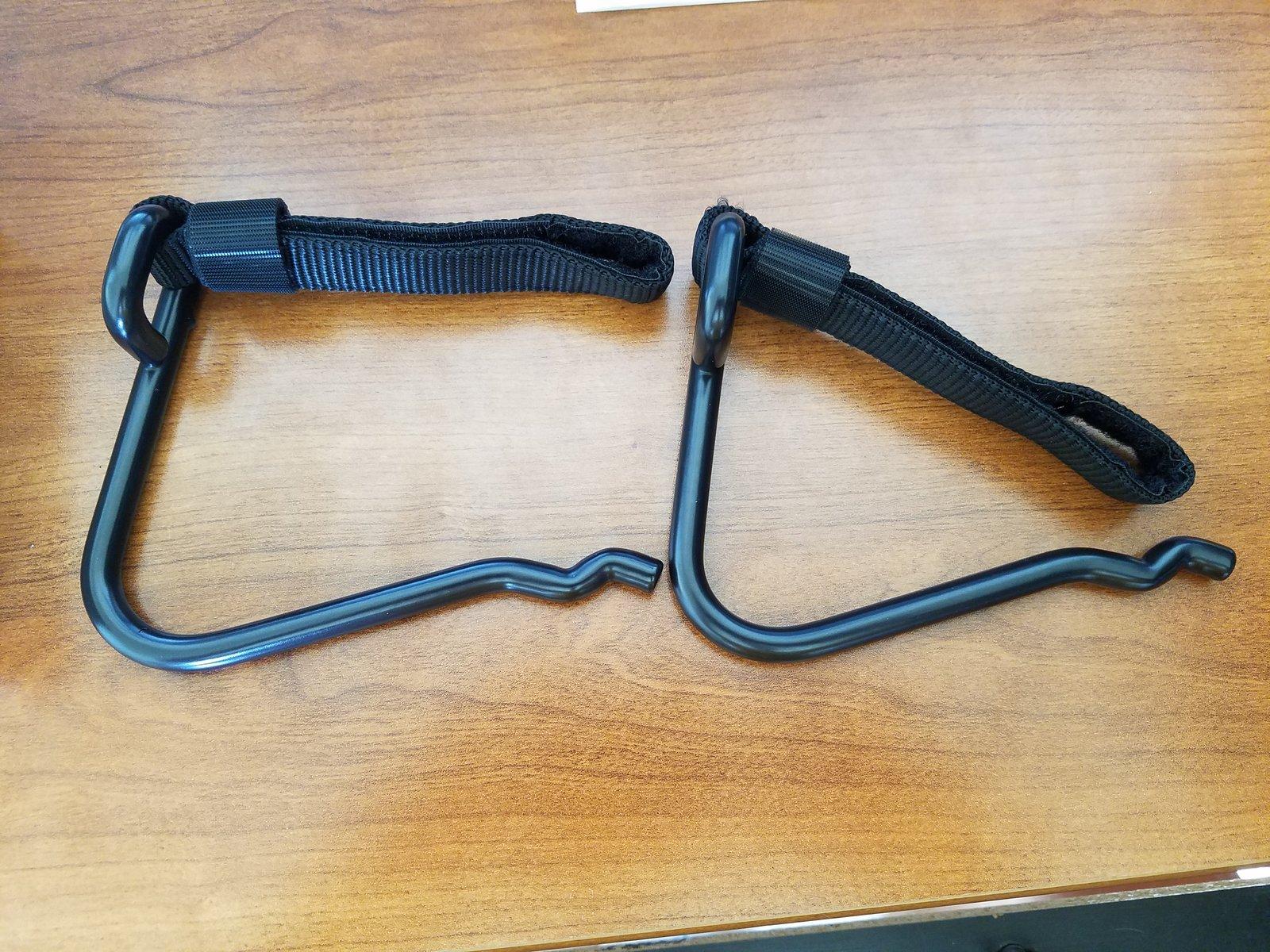 Jeep Wrangler JL Windshield tie downs. Where are they!? 20180824_090604