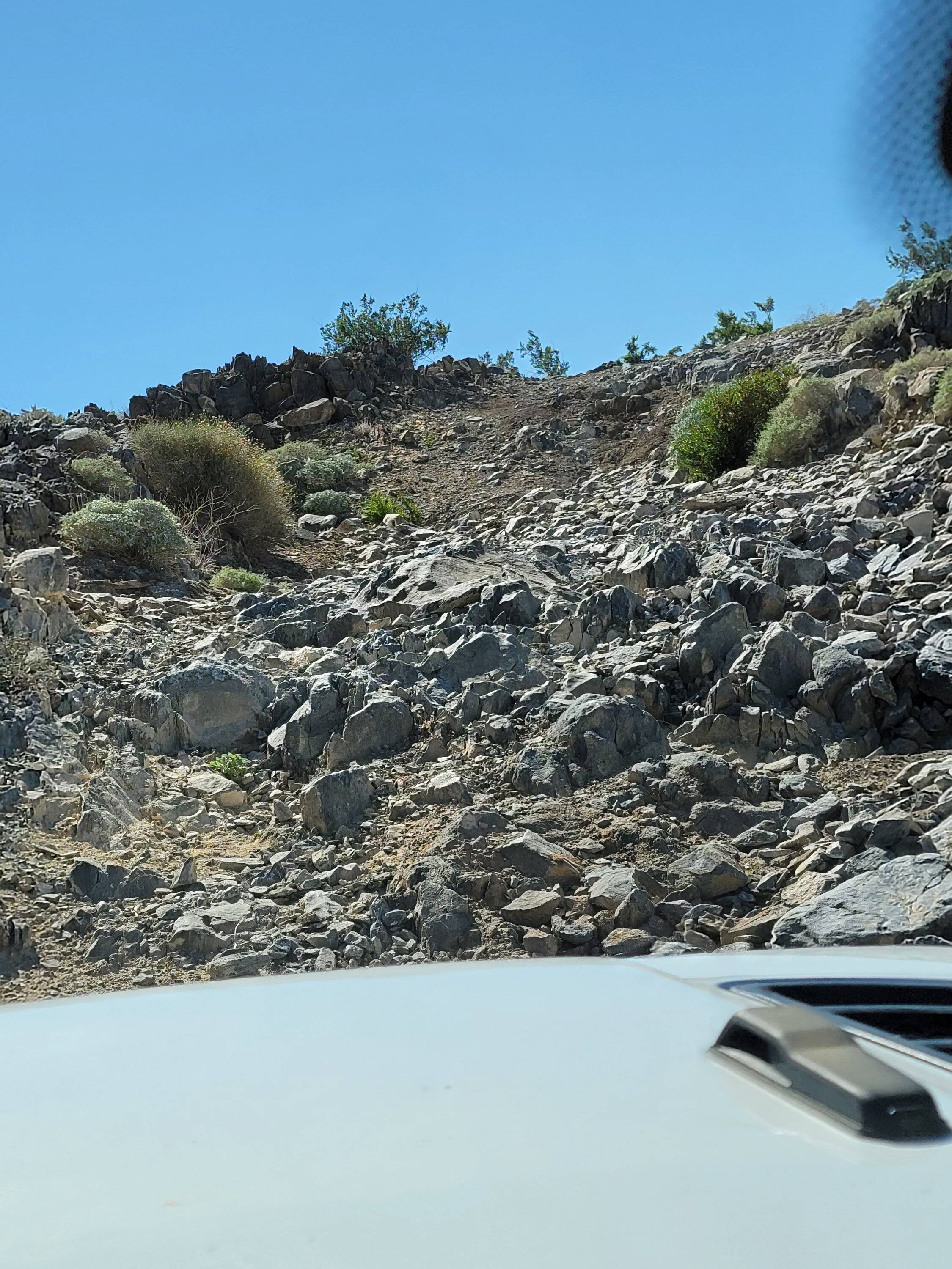 Jeep Wrangler JL Carizzo Mountain conditions 20230930_103716