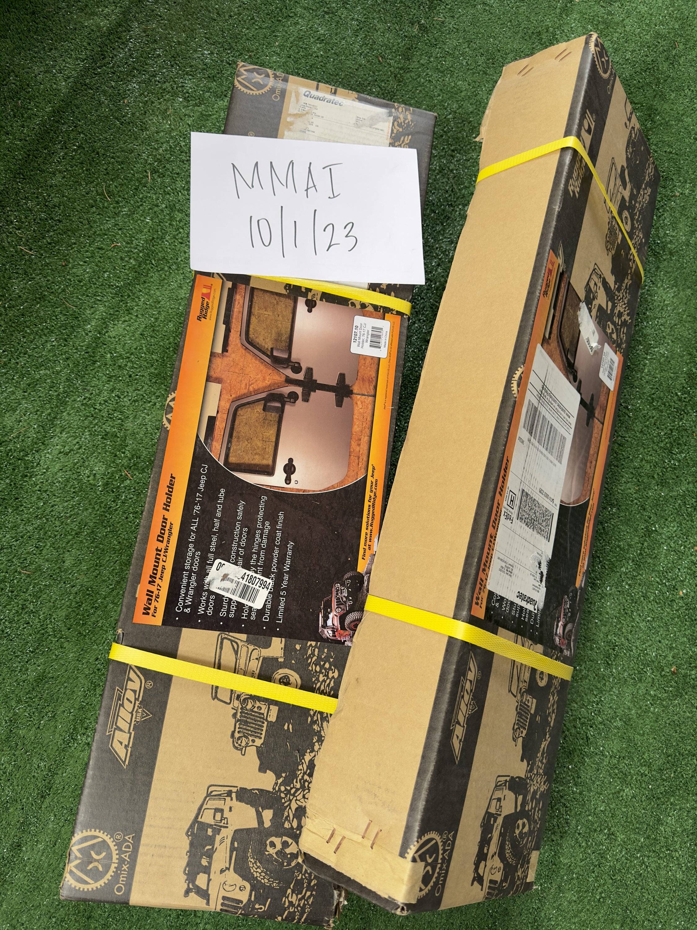 Jeep Wrangler JL Rugged Ridge Door Wall Mount Kit IMG_5007