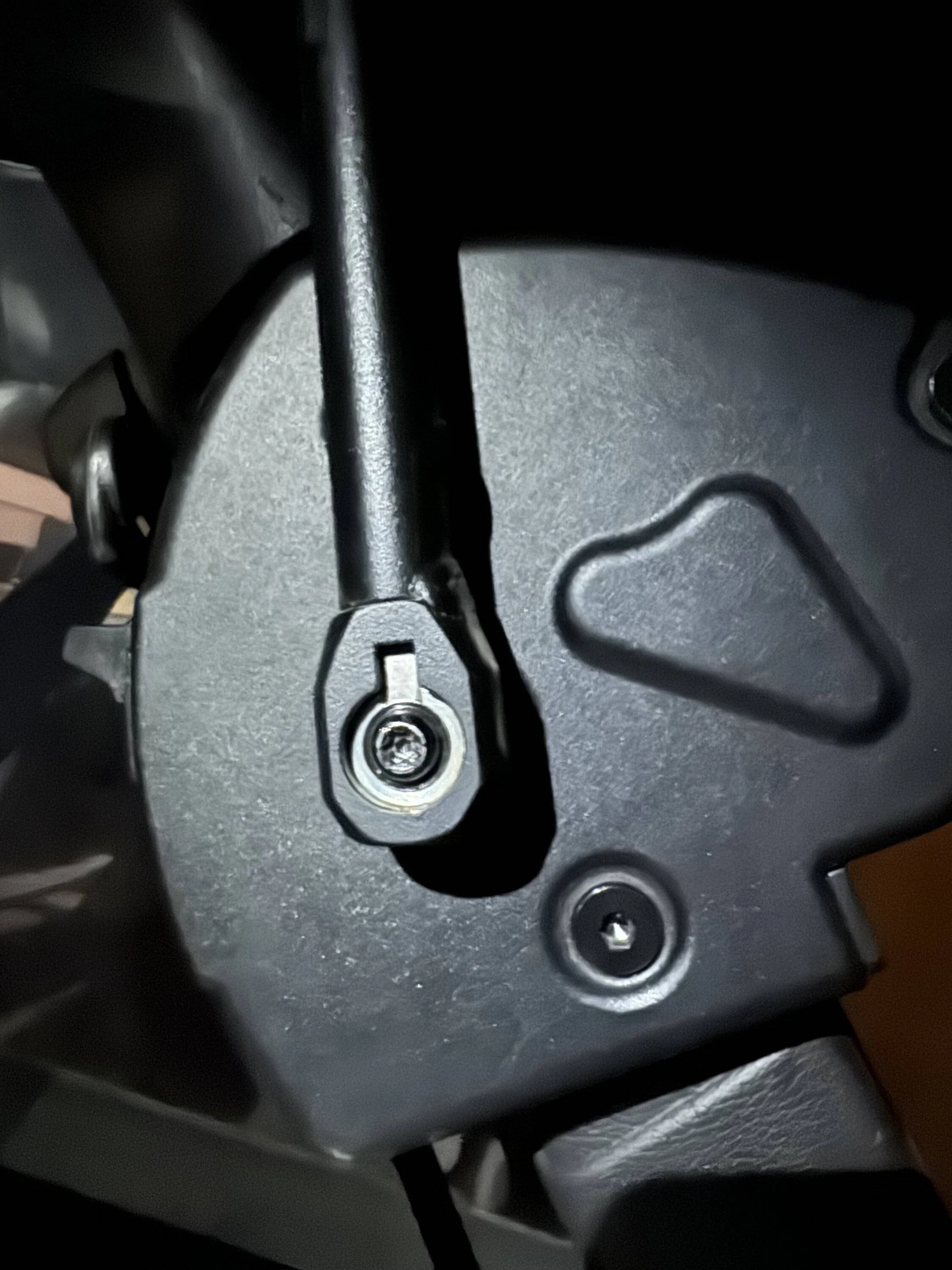 Jeep Wrangler JL Soft top hinge pin IMG_0849