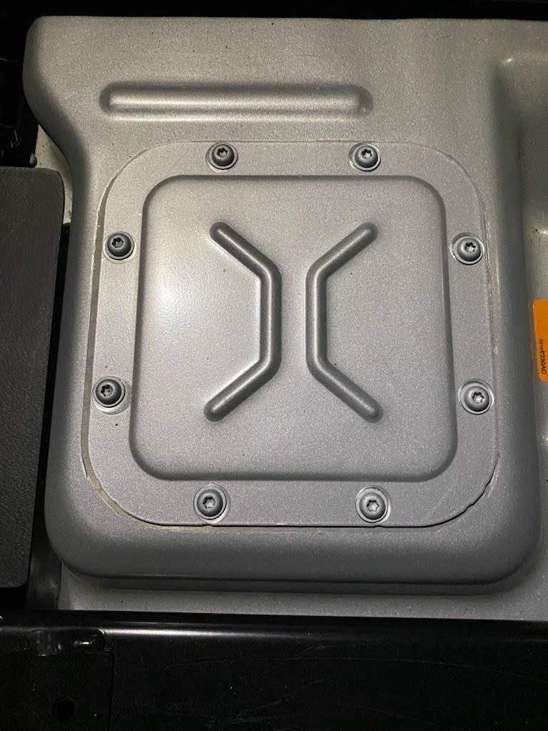 Jeep Wrangler JL Lithium Battery Service Cover Battery cover 1