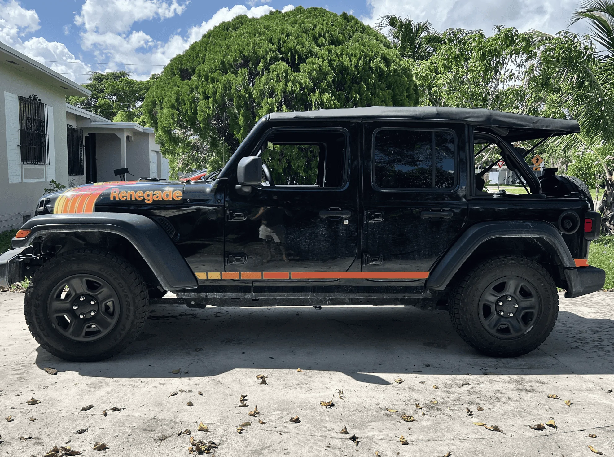 Jeep Wrangler JL Yes or No Retro Graphics Screenshot 2023-10-05 at 2.13.14 PM