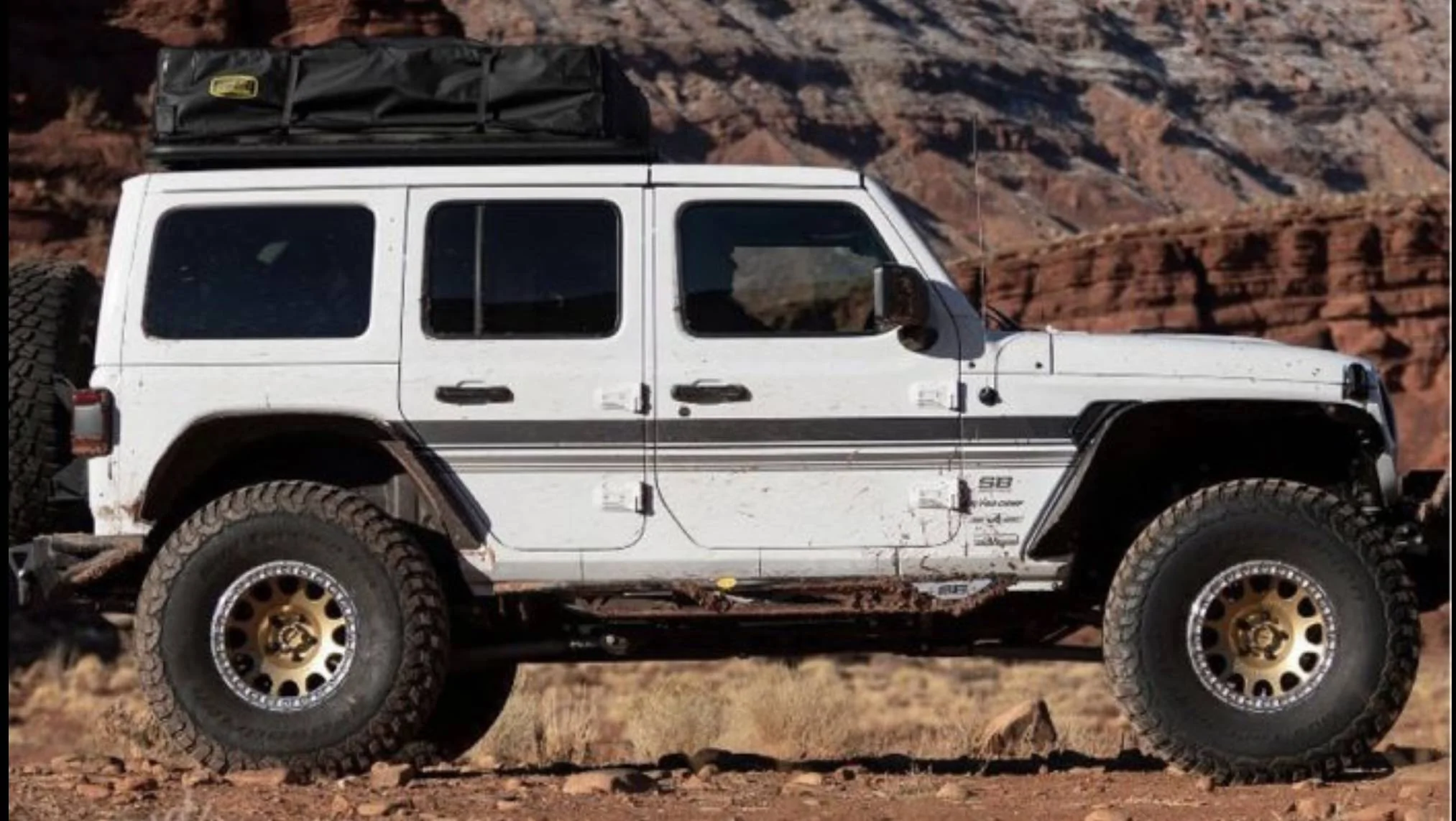 Jeep Wrangler JL Yes or No Retro Graphics IMG_5094